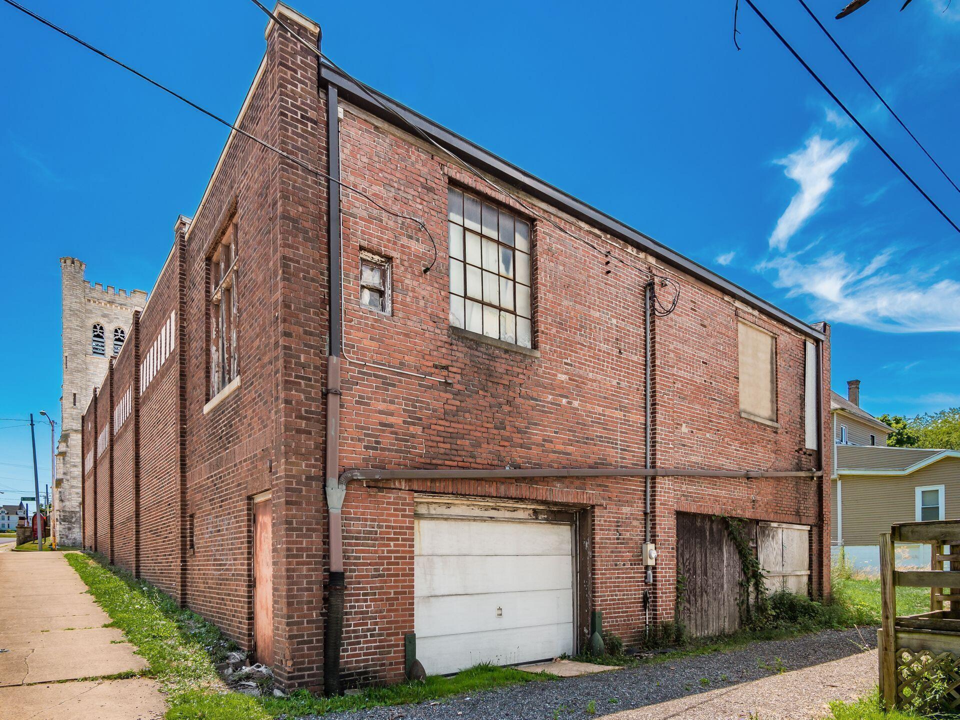 210 W 3rd Street