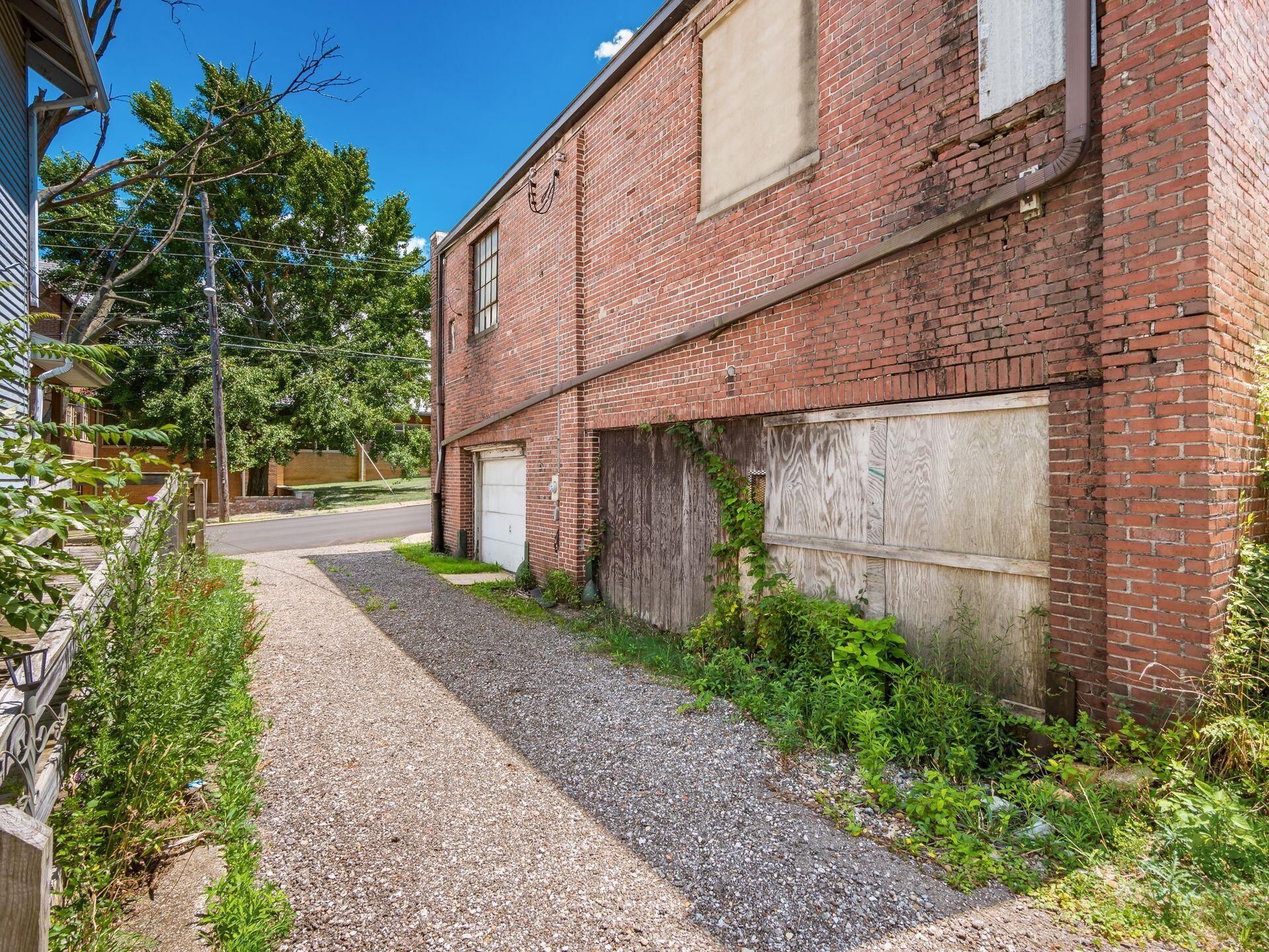 210 W 3rd Street