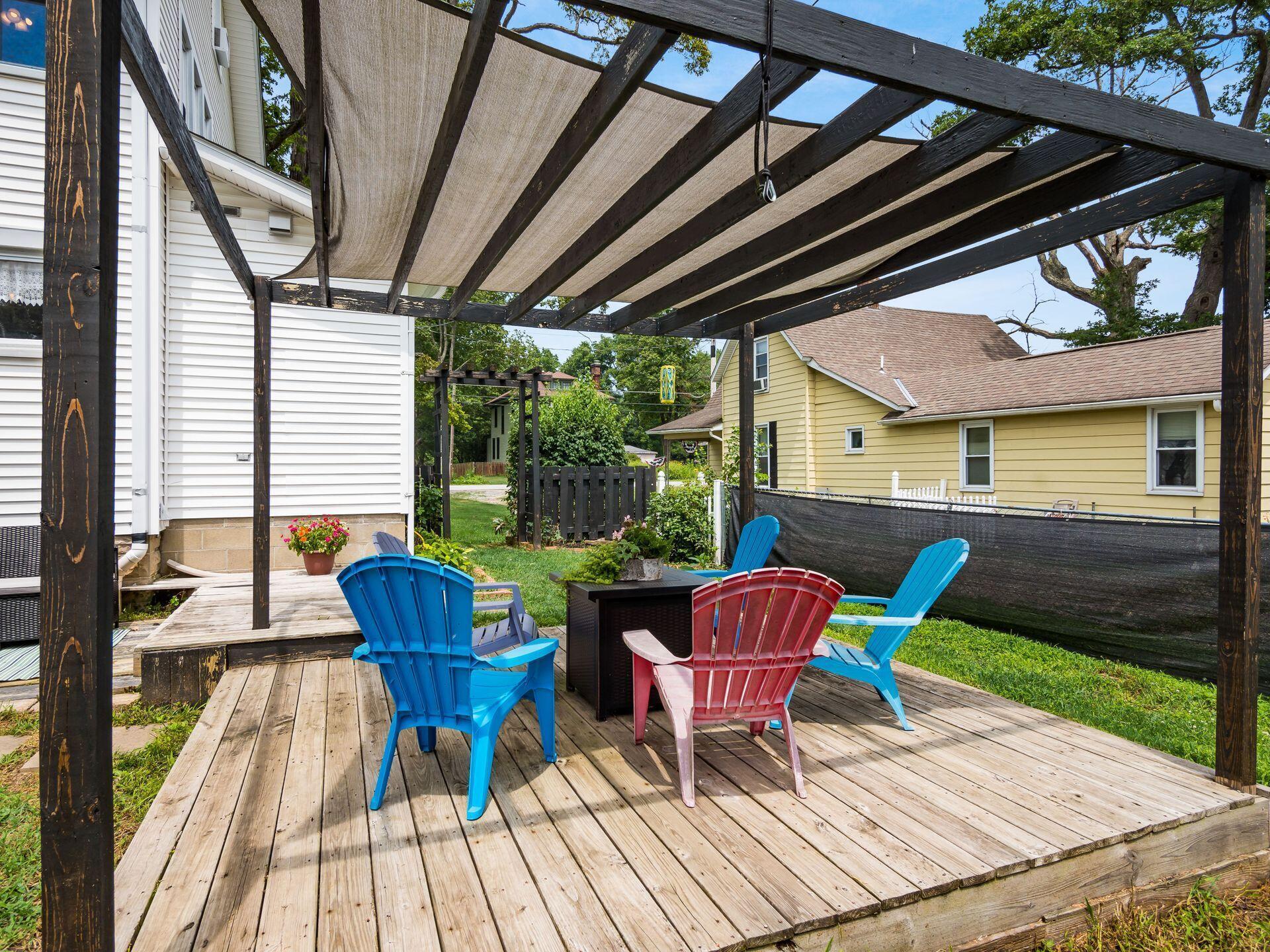 371 W North Street