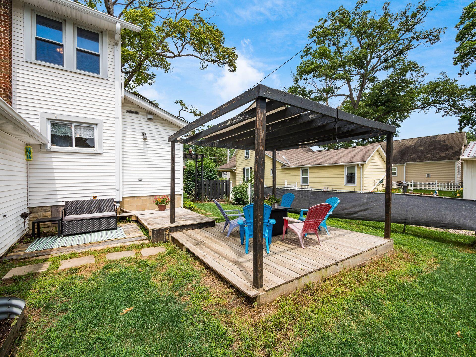 371 W North Street
