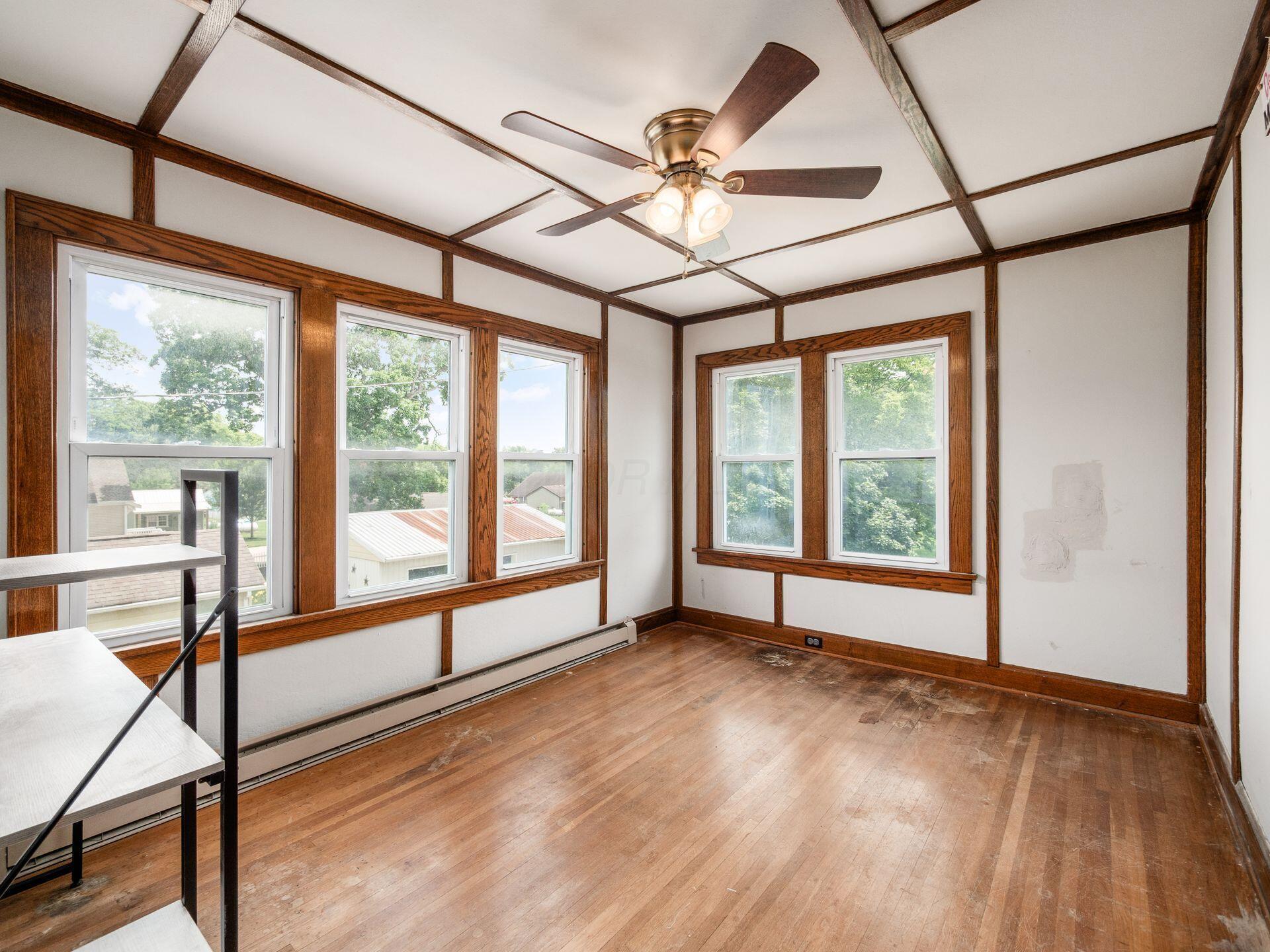 371 W North Street