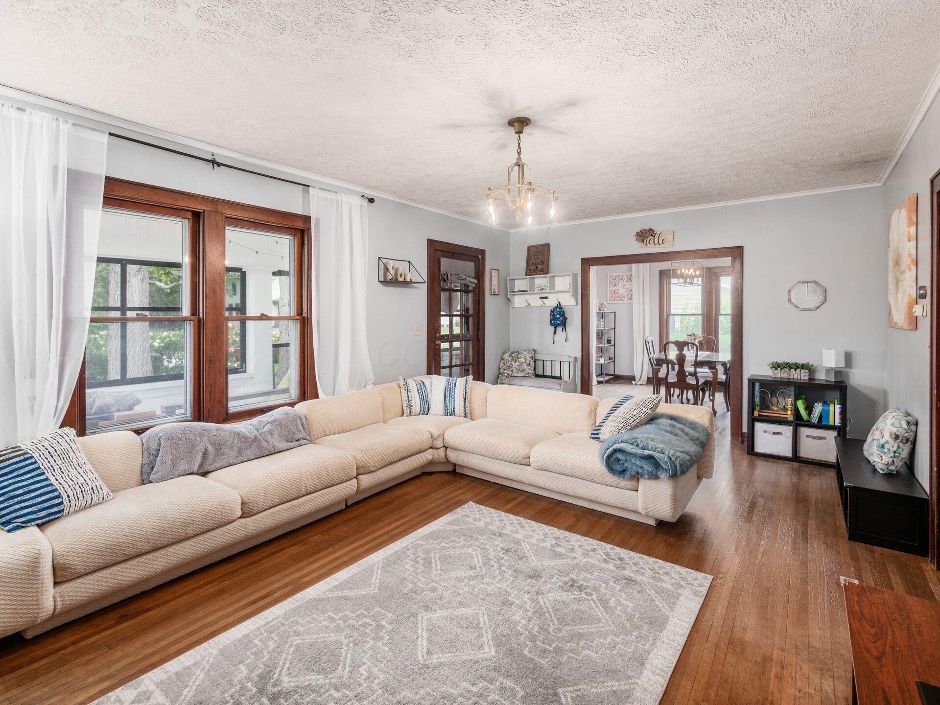 371 W North Street