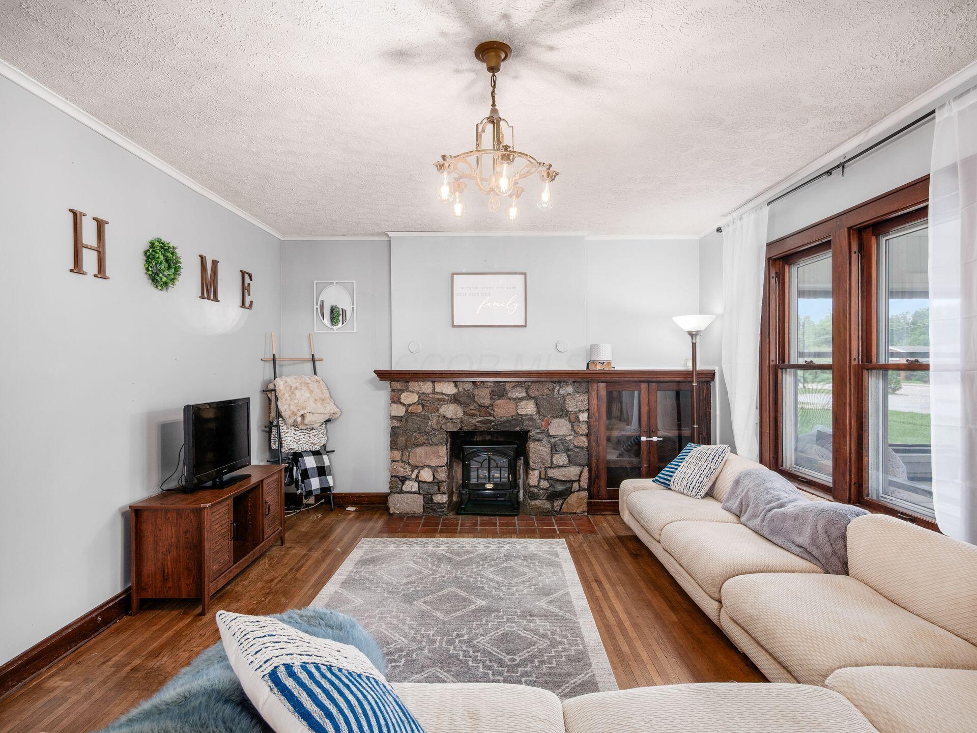 371 W North Street