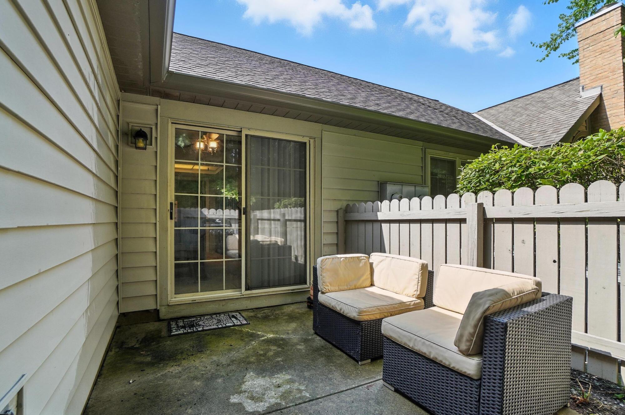 321 Hidden Ravines Drive