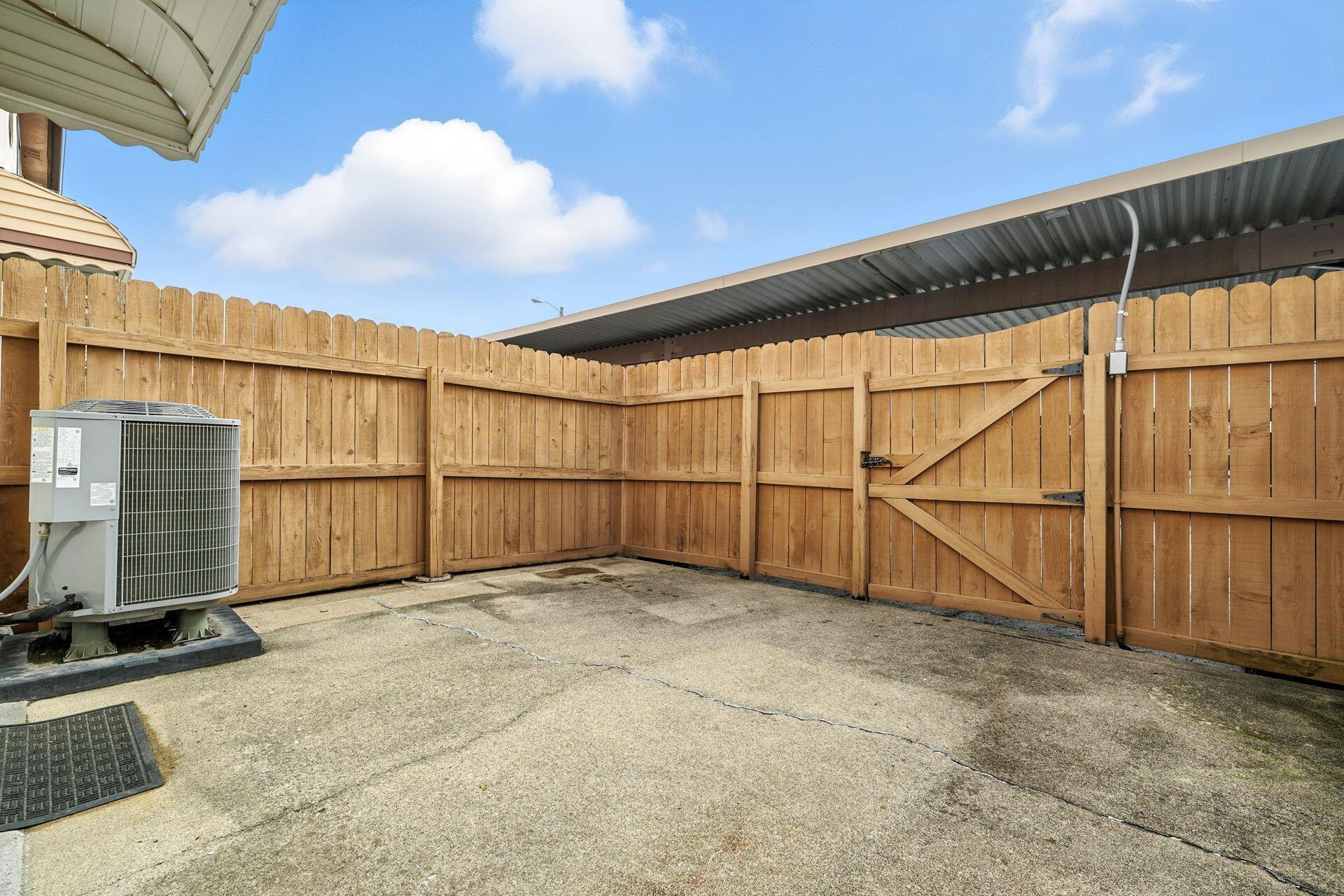 3843 Queen Anne Place