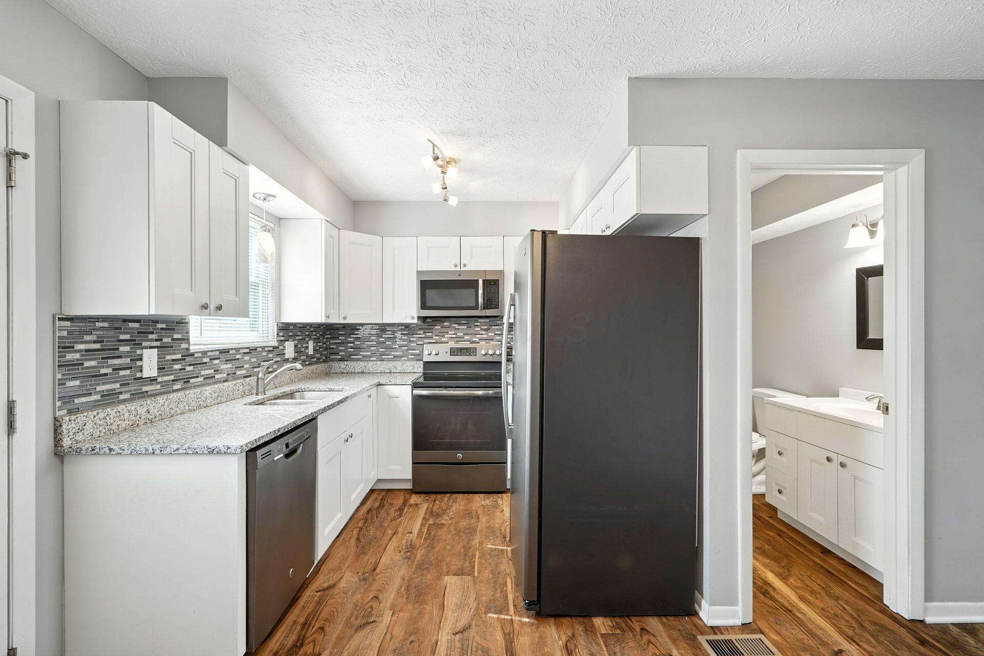 3843 Queen Anne Place