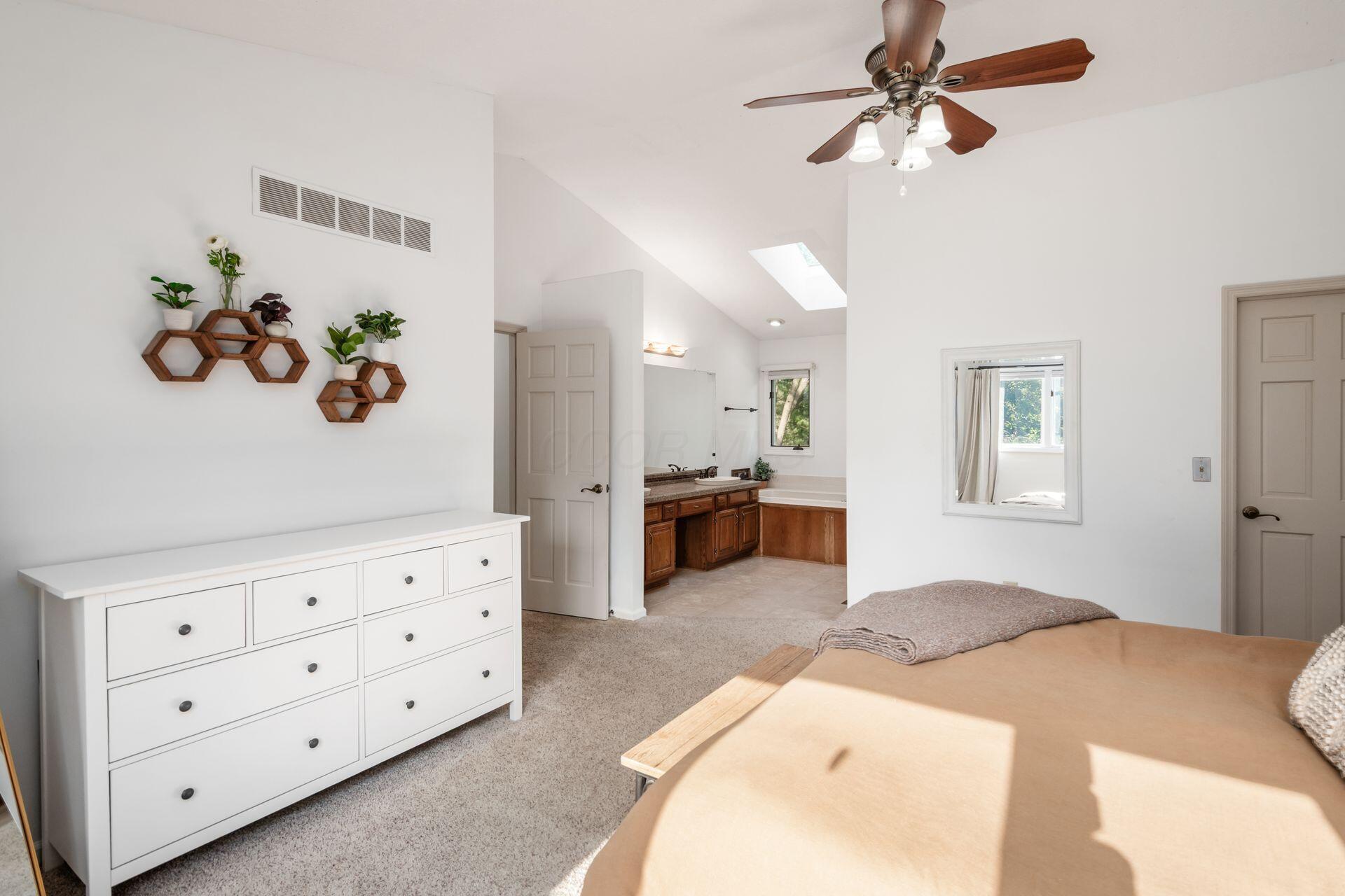 568 Kingfisher Drive