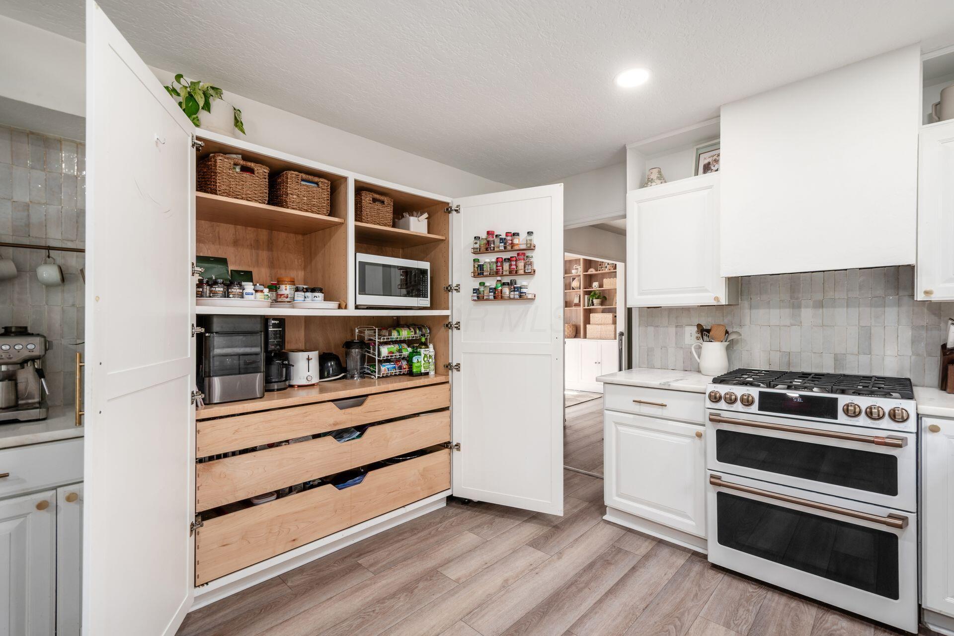 568 Kingfisher Drive