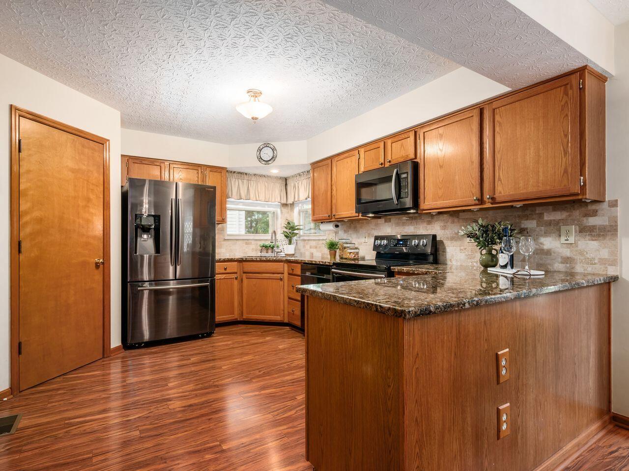 6199 Brenthurst Drive