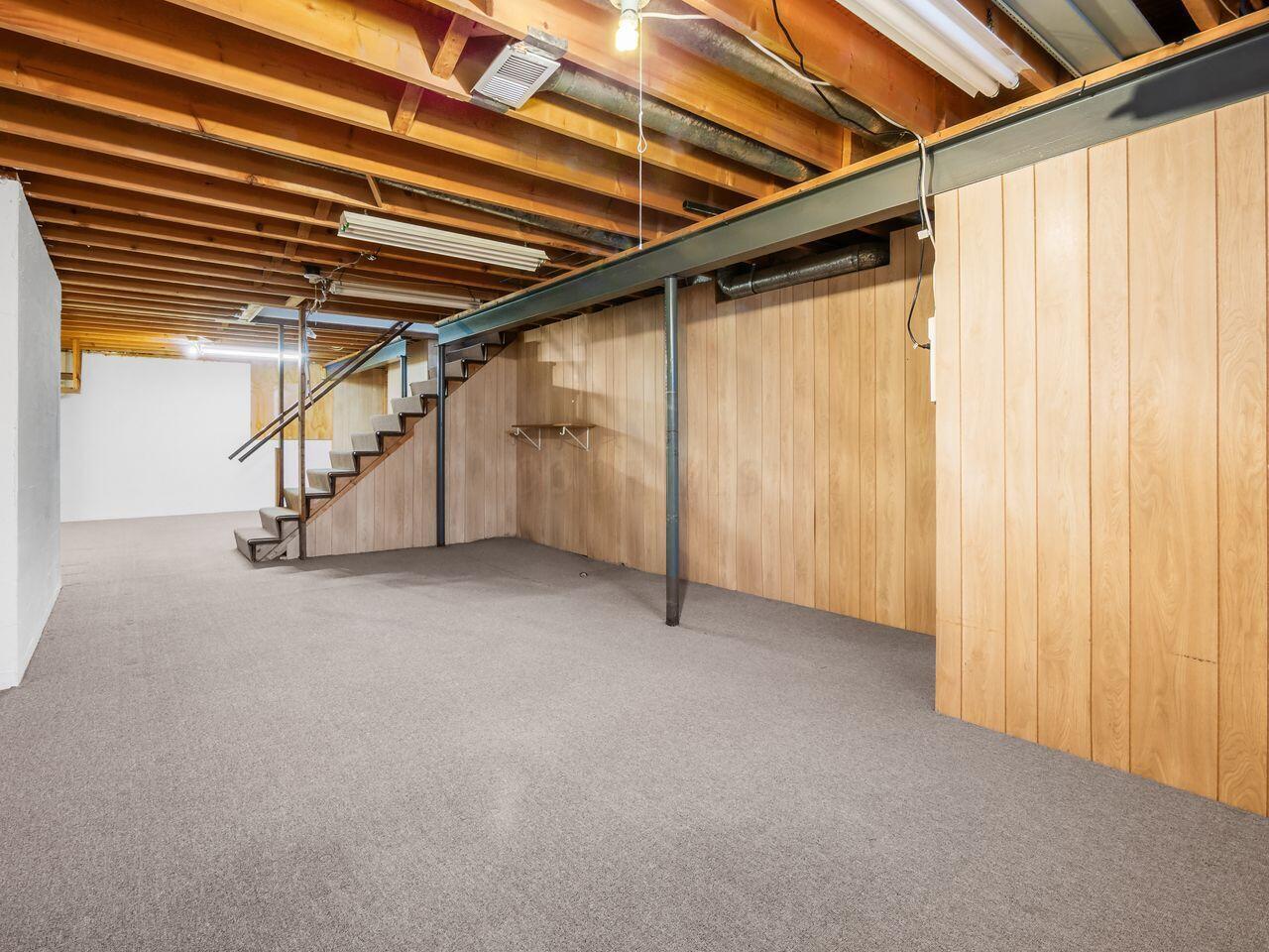 613 Valley Wood Court