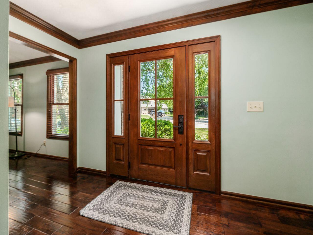 613 Valley Wood Court