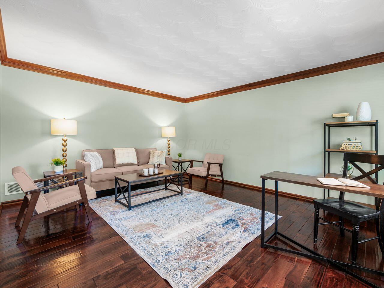 613 Valley Wood Court