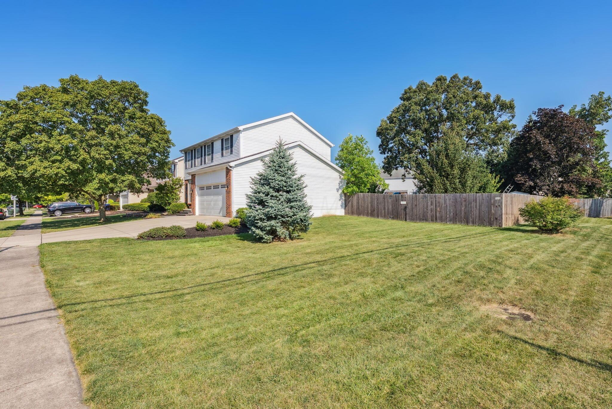 5318 Whispering Oak Boulevard