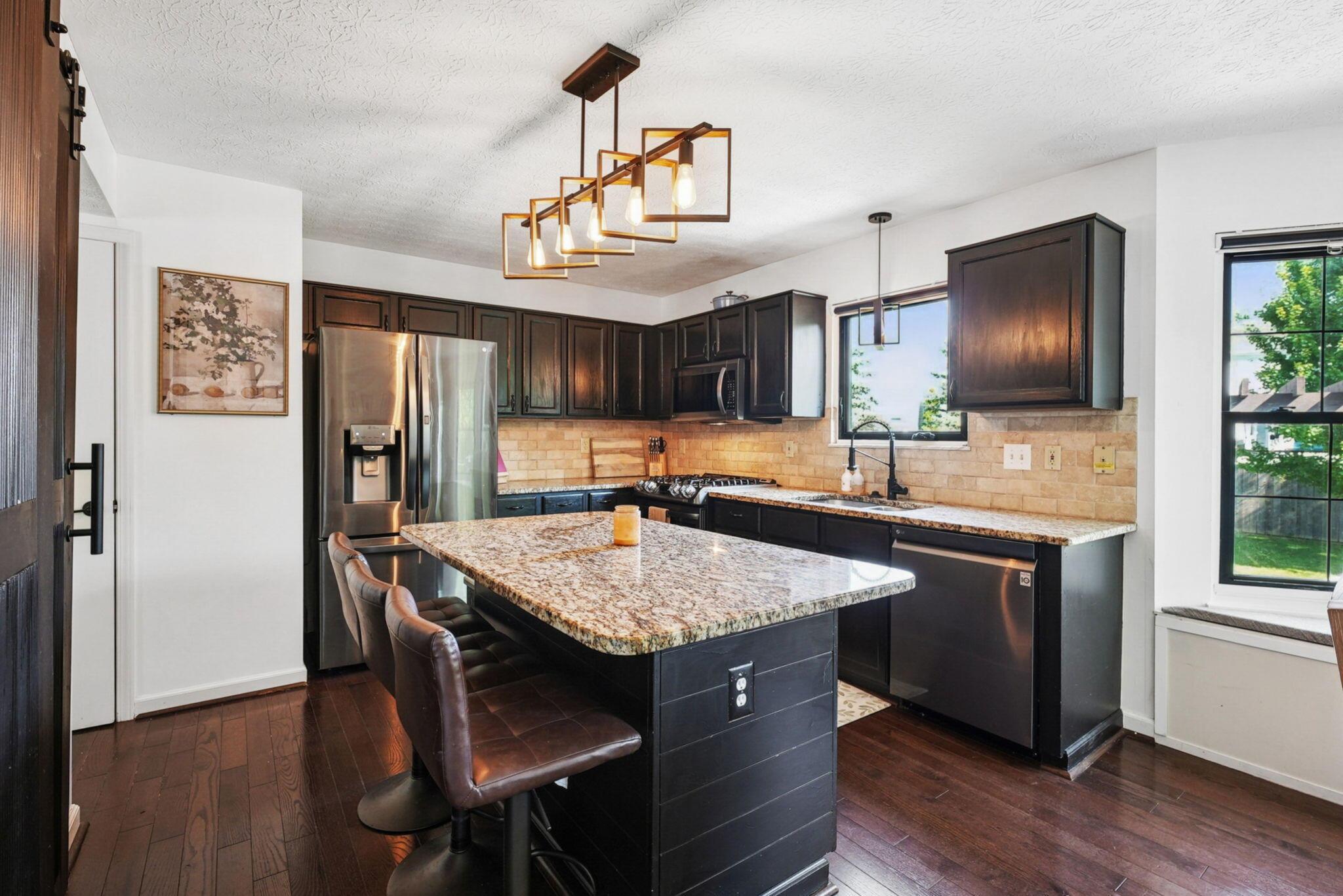 5318 Whispering Oak Boulevard