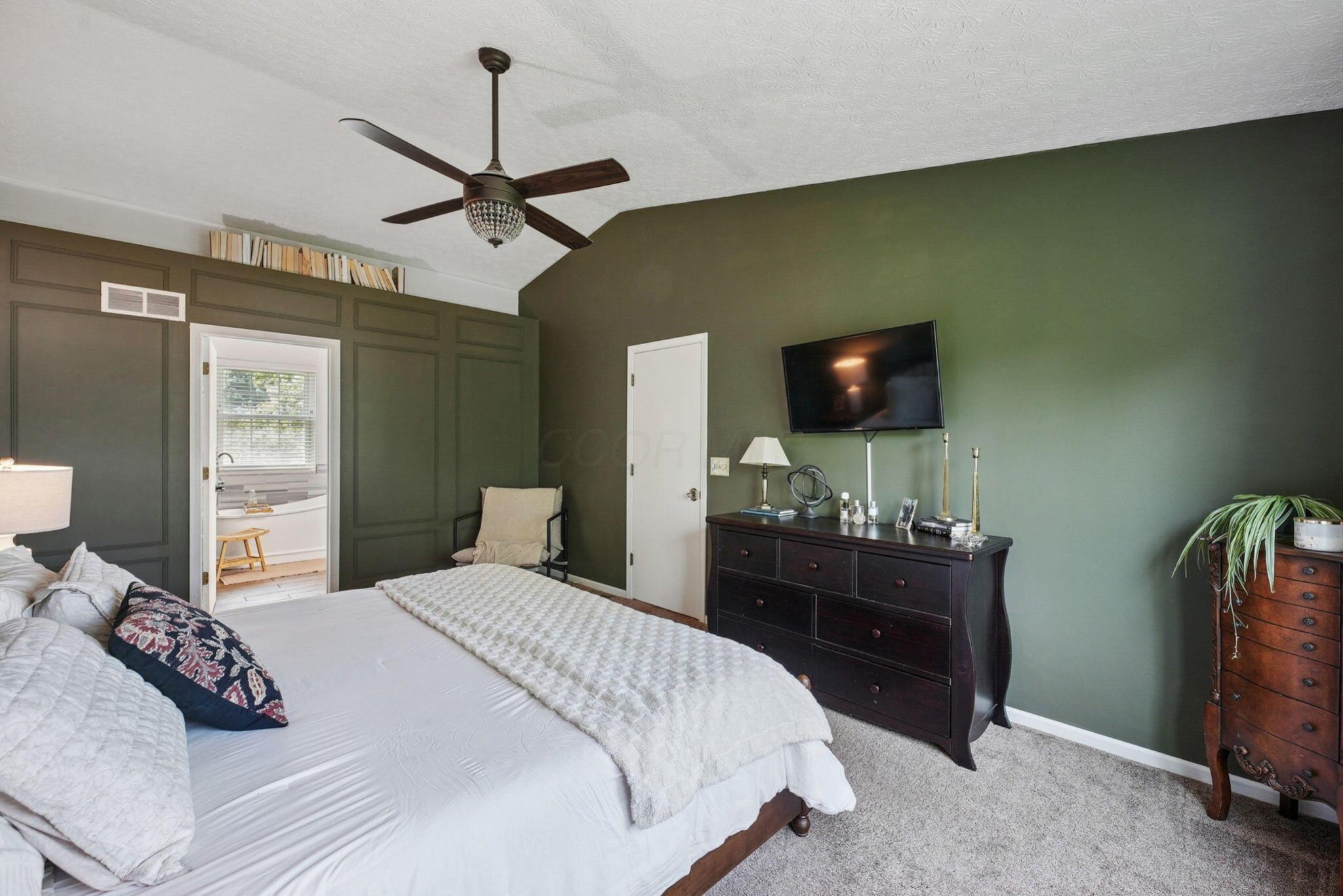 5318 Whispering Oak Boulevard