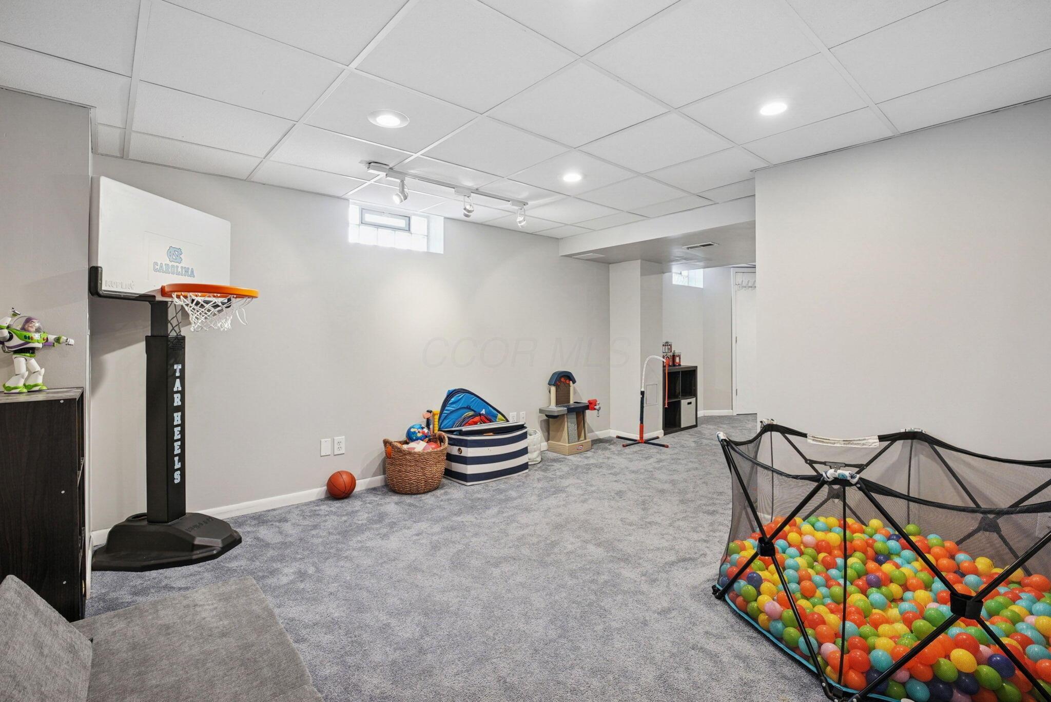 5318 Whispering Oak Boulevard