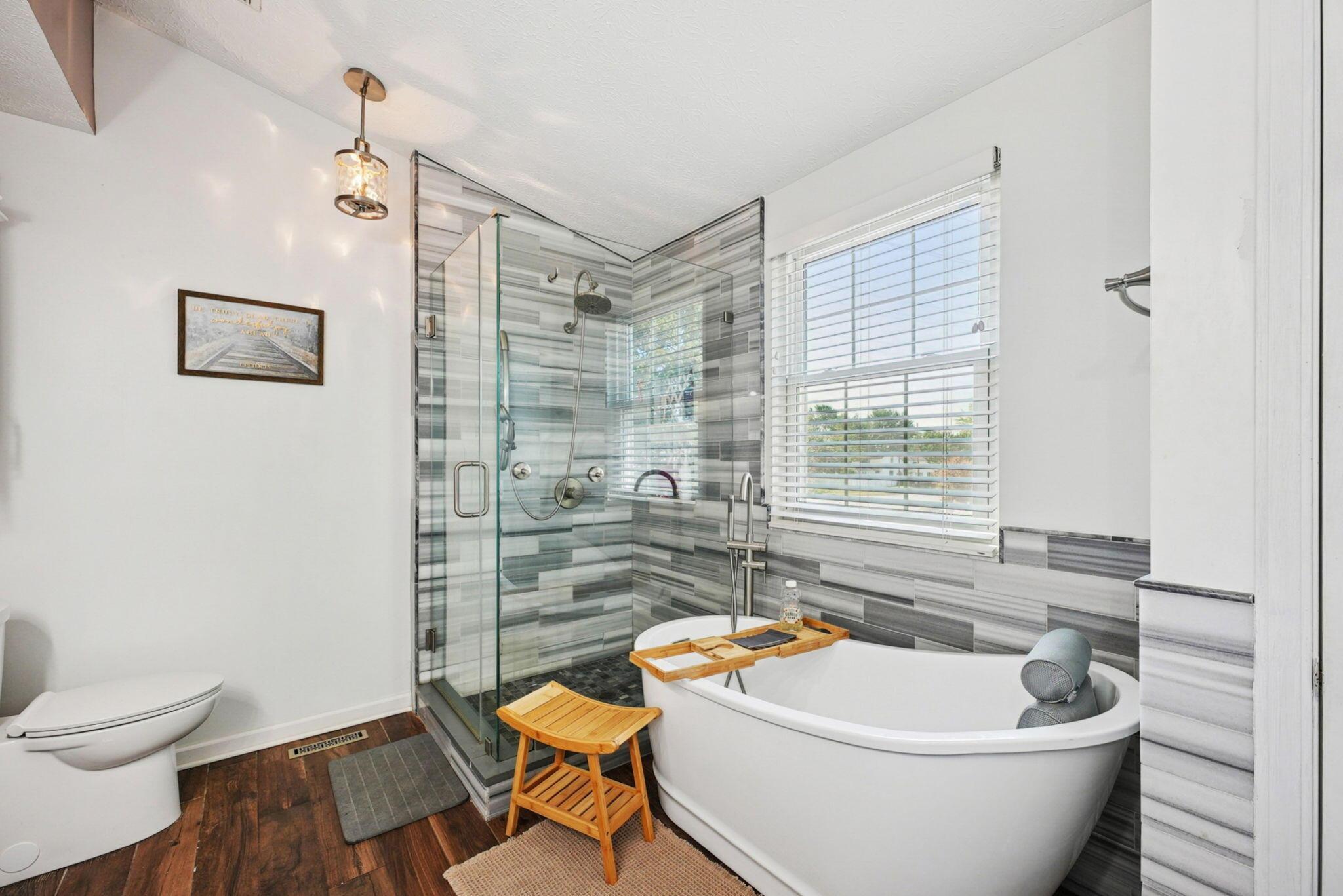 5318 Whispering Oak Boulevard