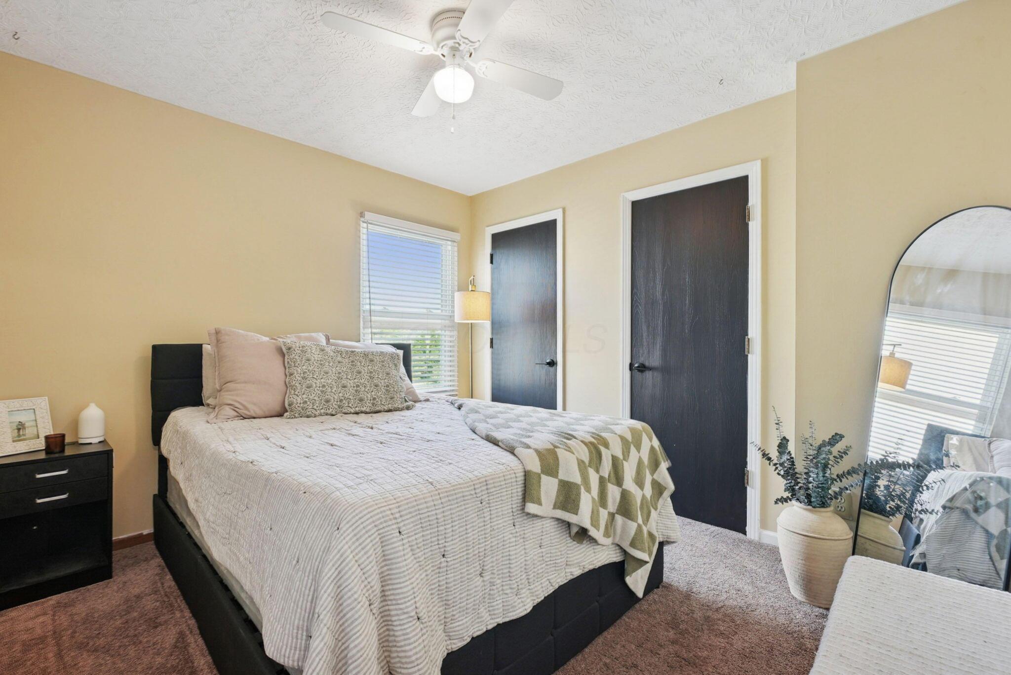 5318 Whispering Oak Boulevard