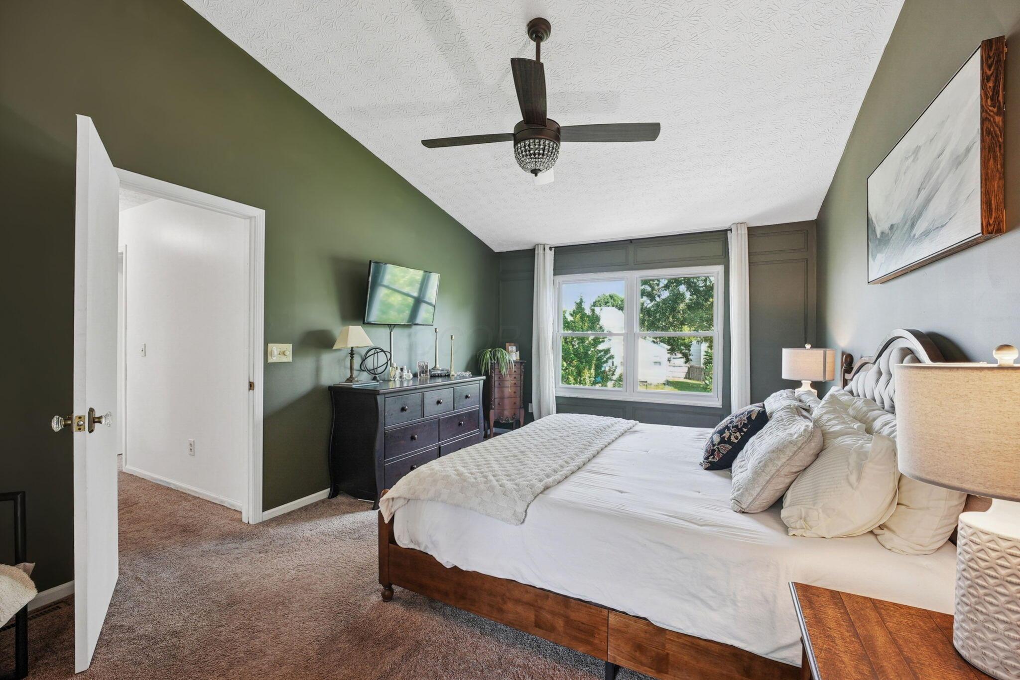 5318 Whispering Oak Boulevard