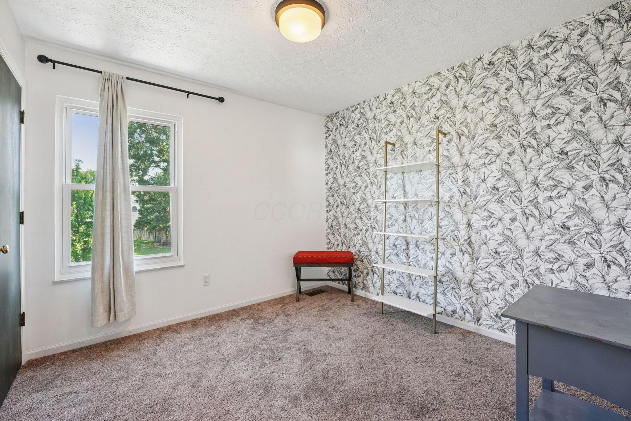 5318 Whispering Oak Boulevard