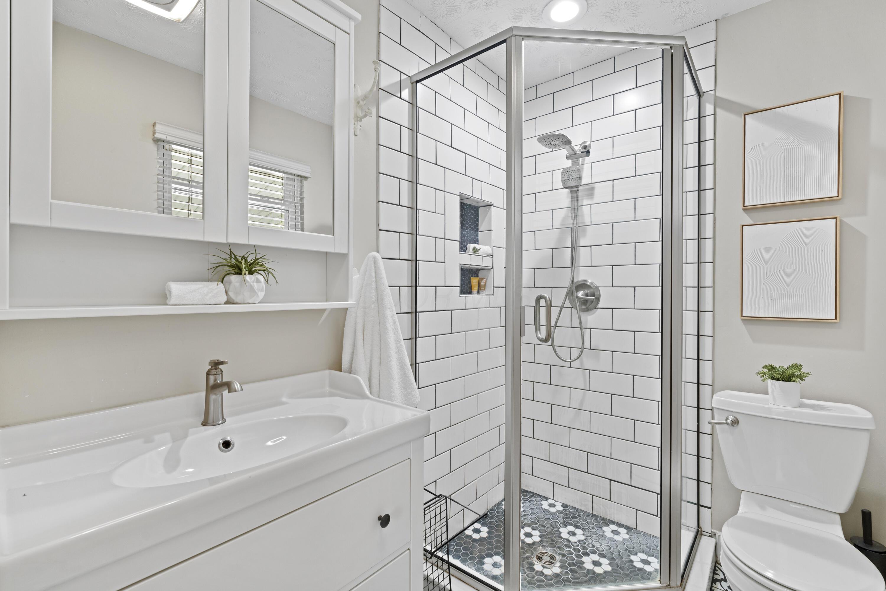 11290 Stoudertown Road NW