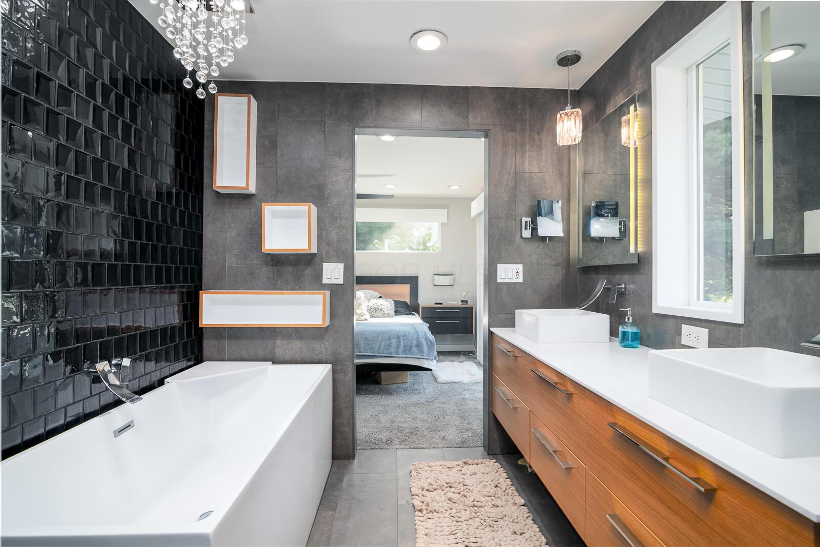 5635 Reynoldsburg Baltimore Road NW