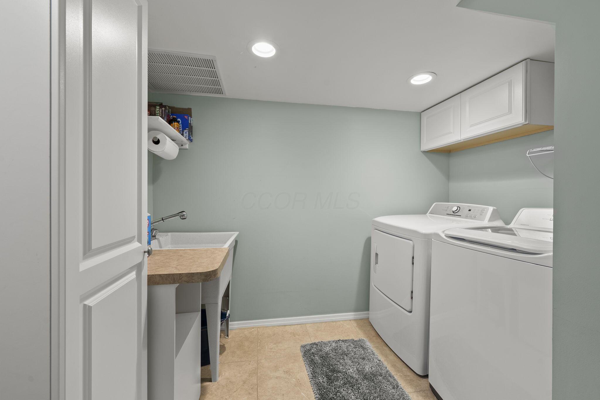 8040 Schoolside Drive