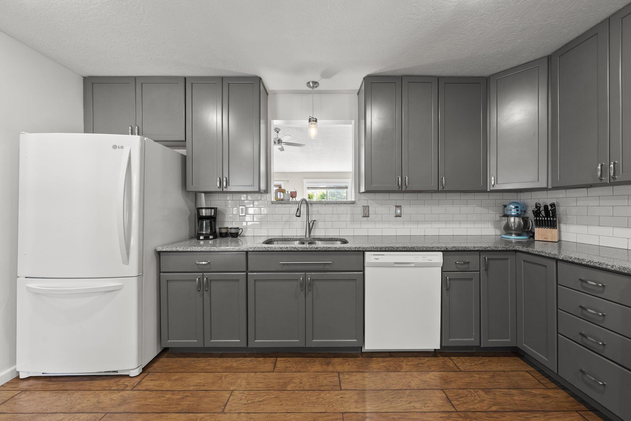 8040 Schoolside Drive