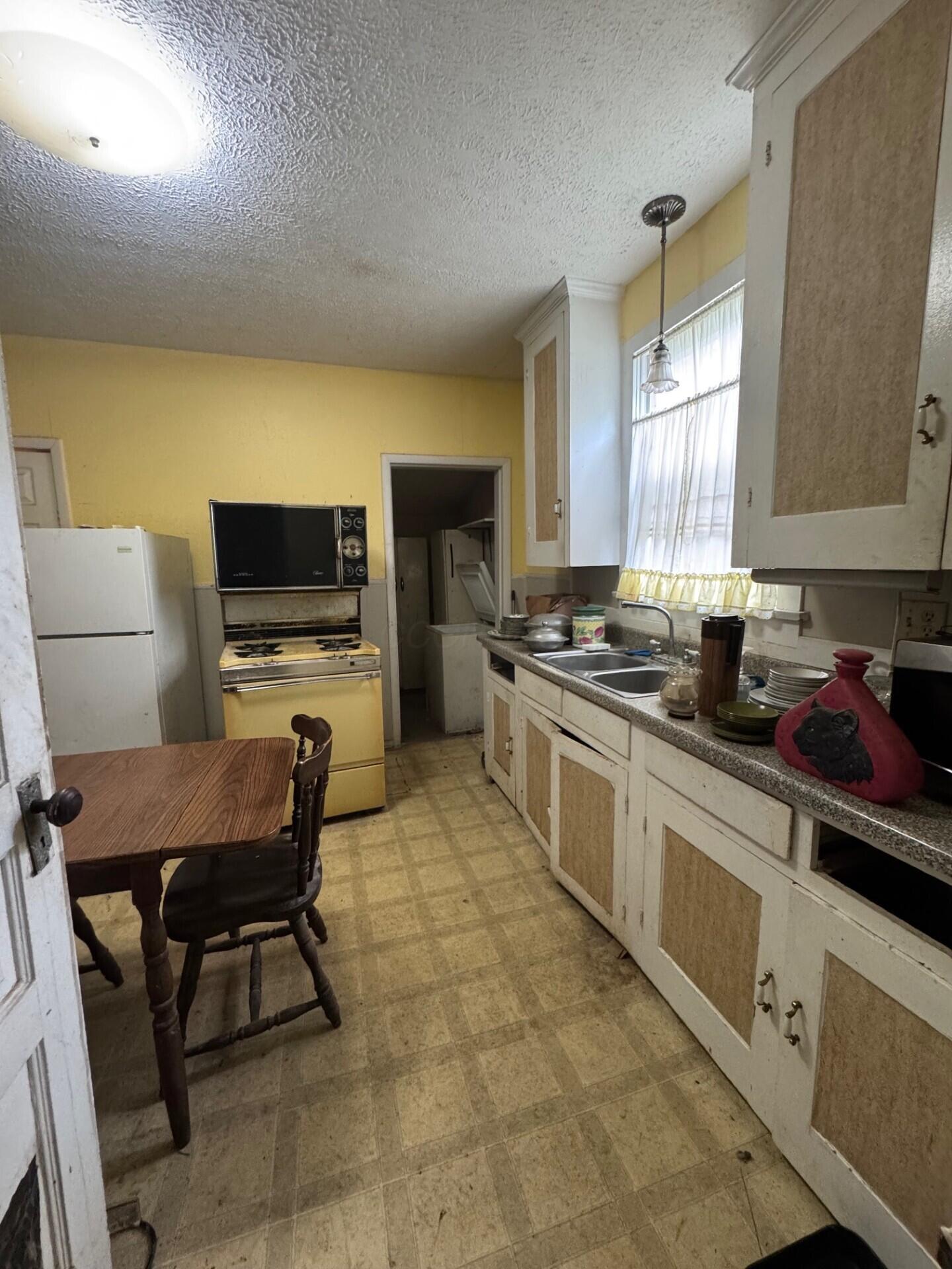 2230 Homewood Avenue