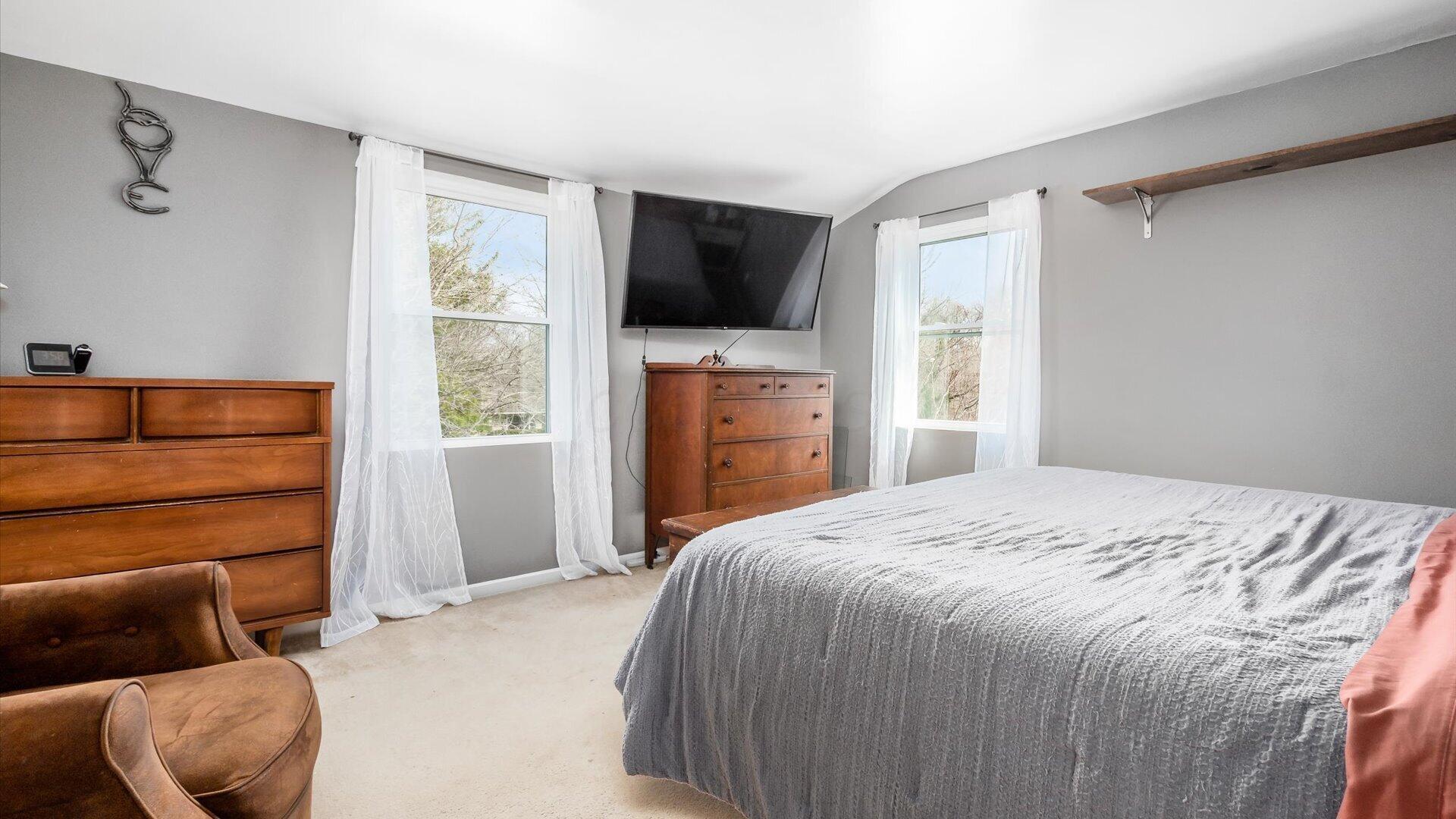 3125 E Highland Drive