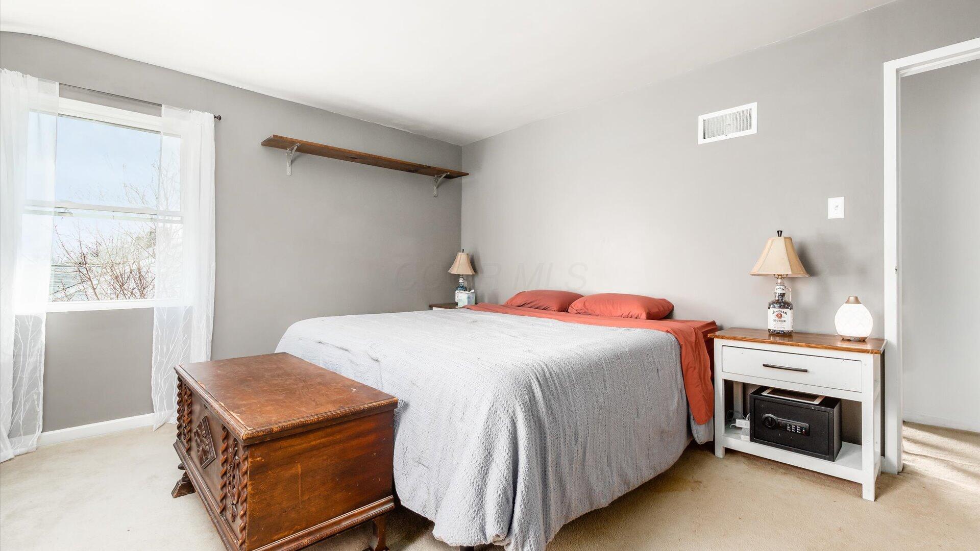 3125 E Highland Drive