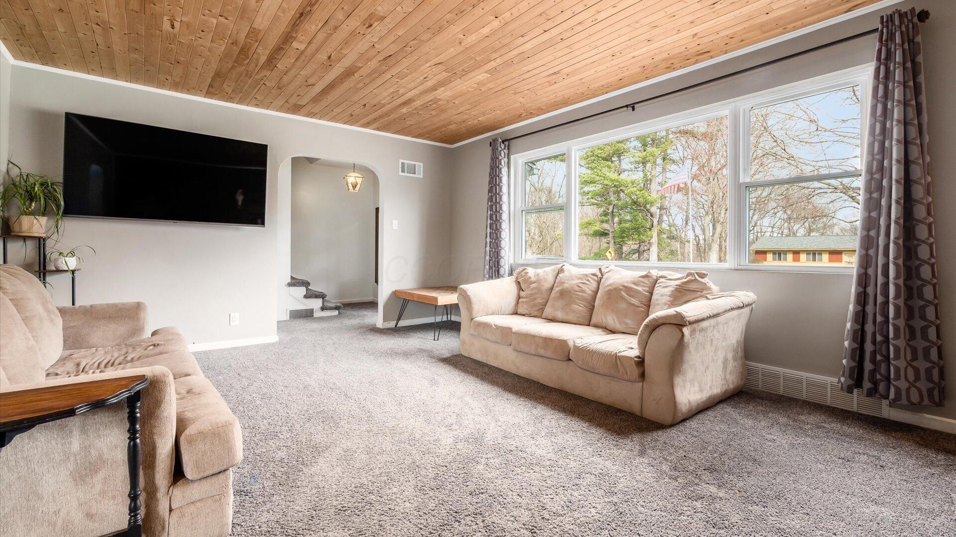 3125 E Highland Drive