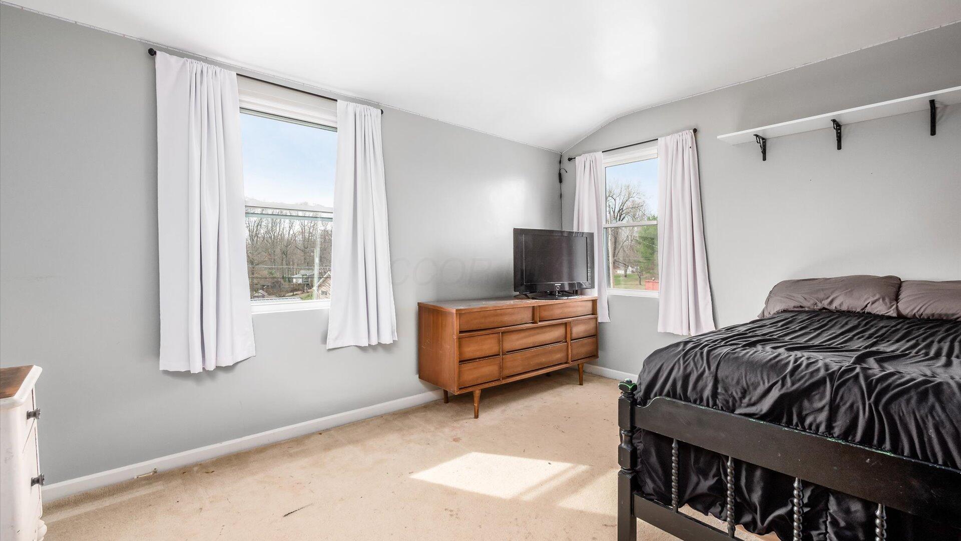 3125 E Highland Drive