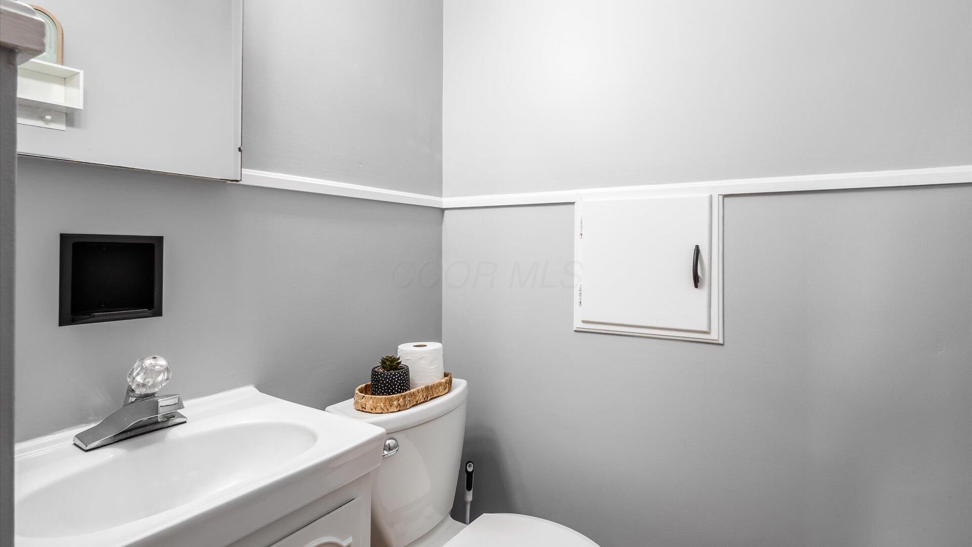 3125 E Highland Drive