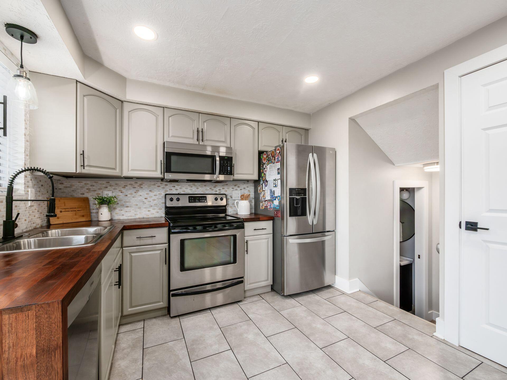 4907 Berryhill Court