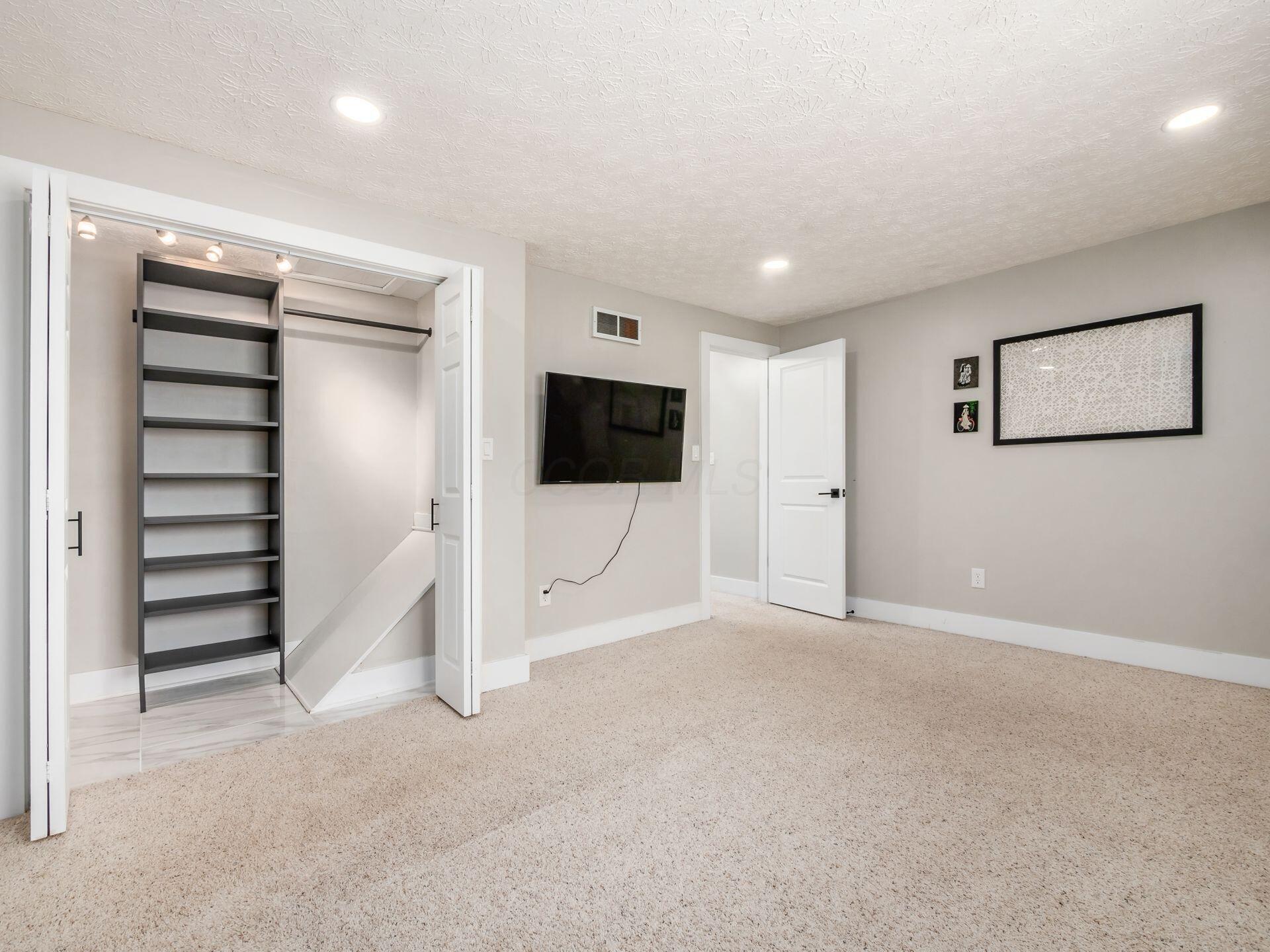 4907 Berryhill Court