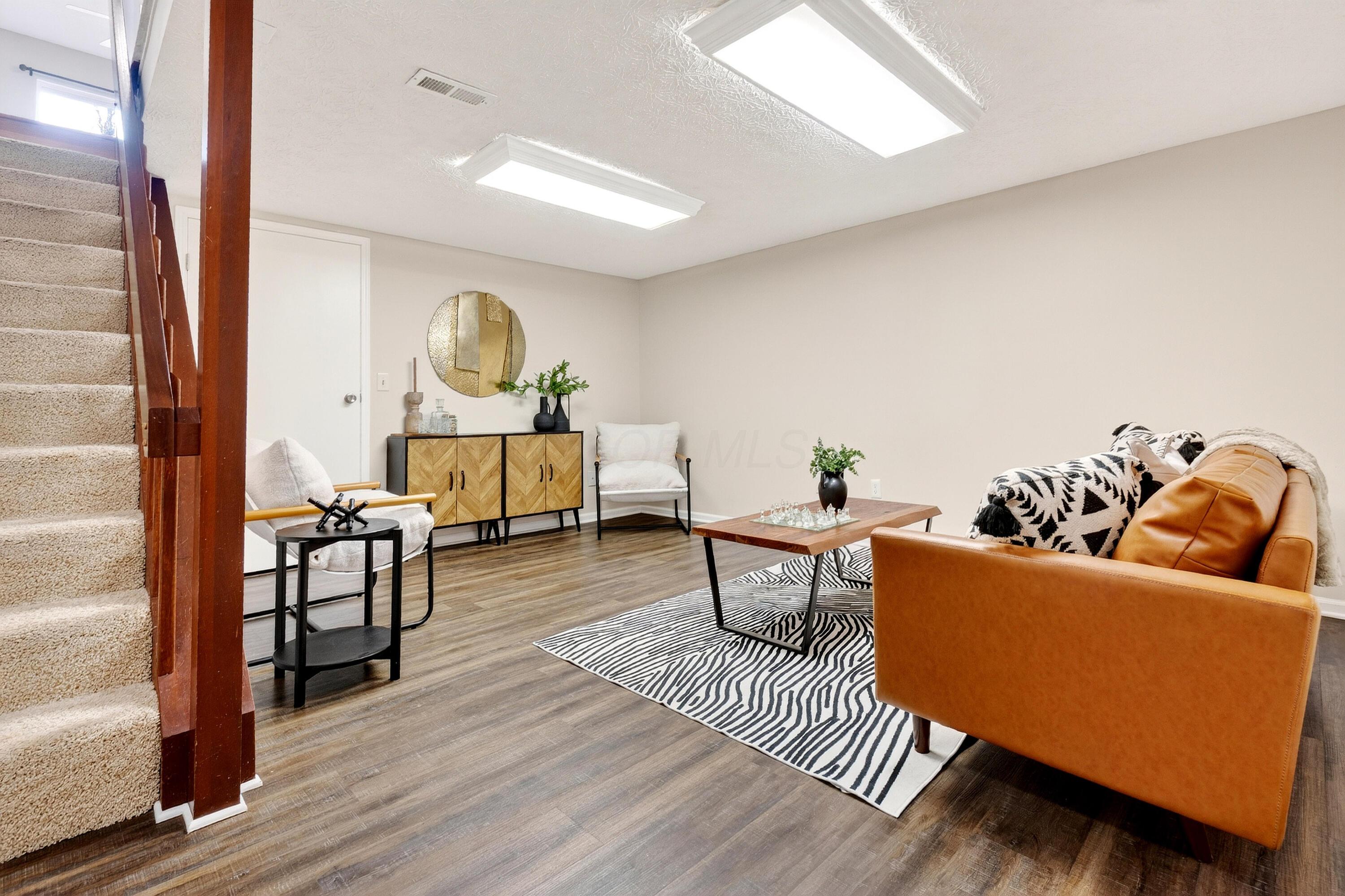 8189 Baltimore Avenue, 7C