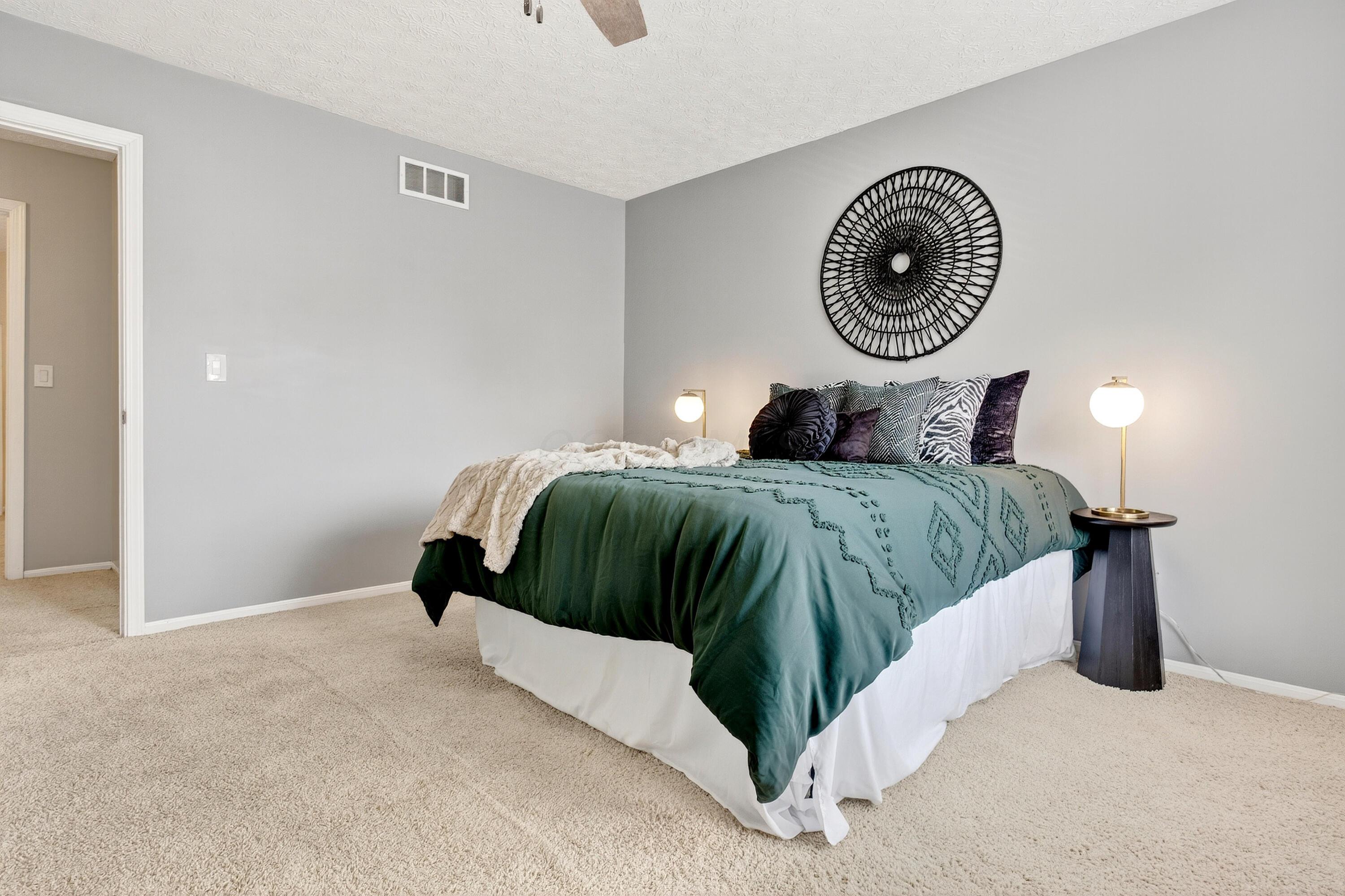 8189 Baltimore Avenue, 7C