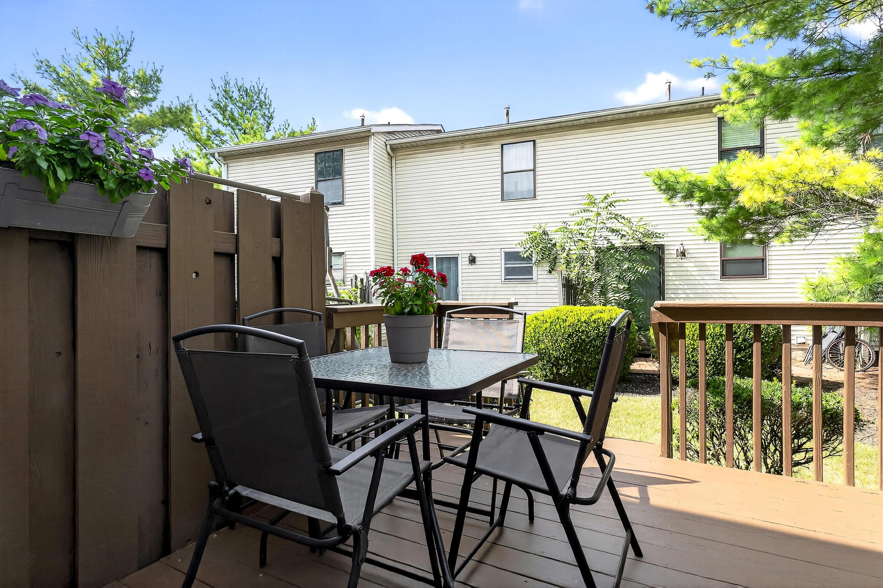 8189 Baltimore Avenue, 7C