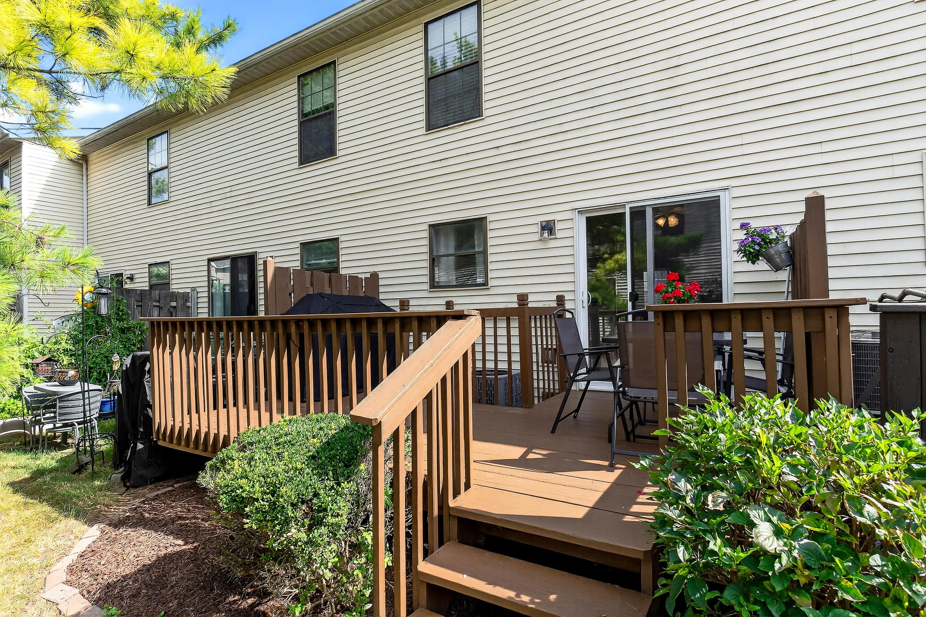 8189 Baltimore Avenue, 7C