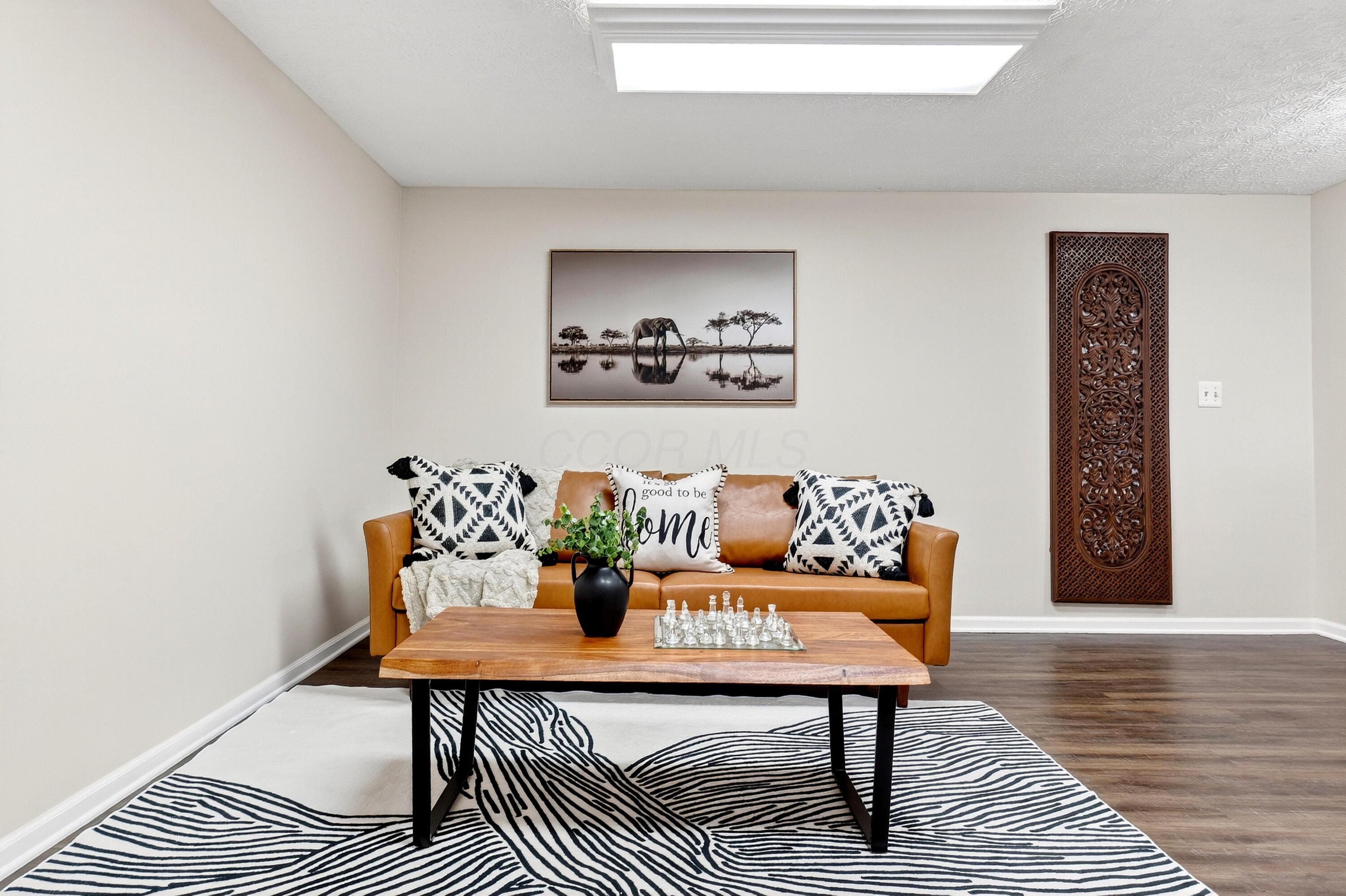 8189 Baltimore Avenue, 7C