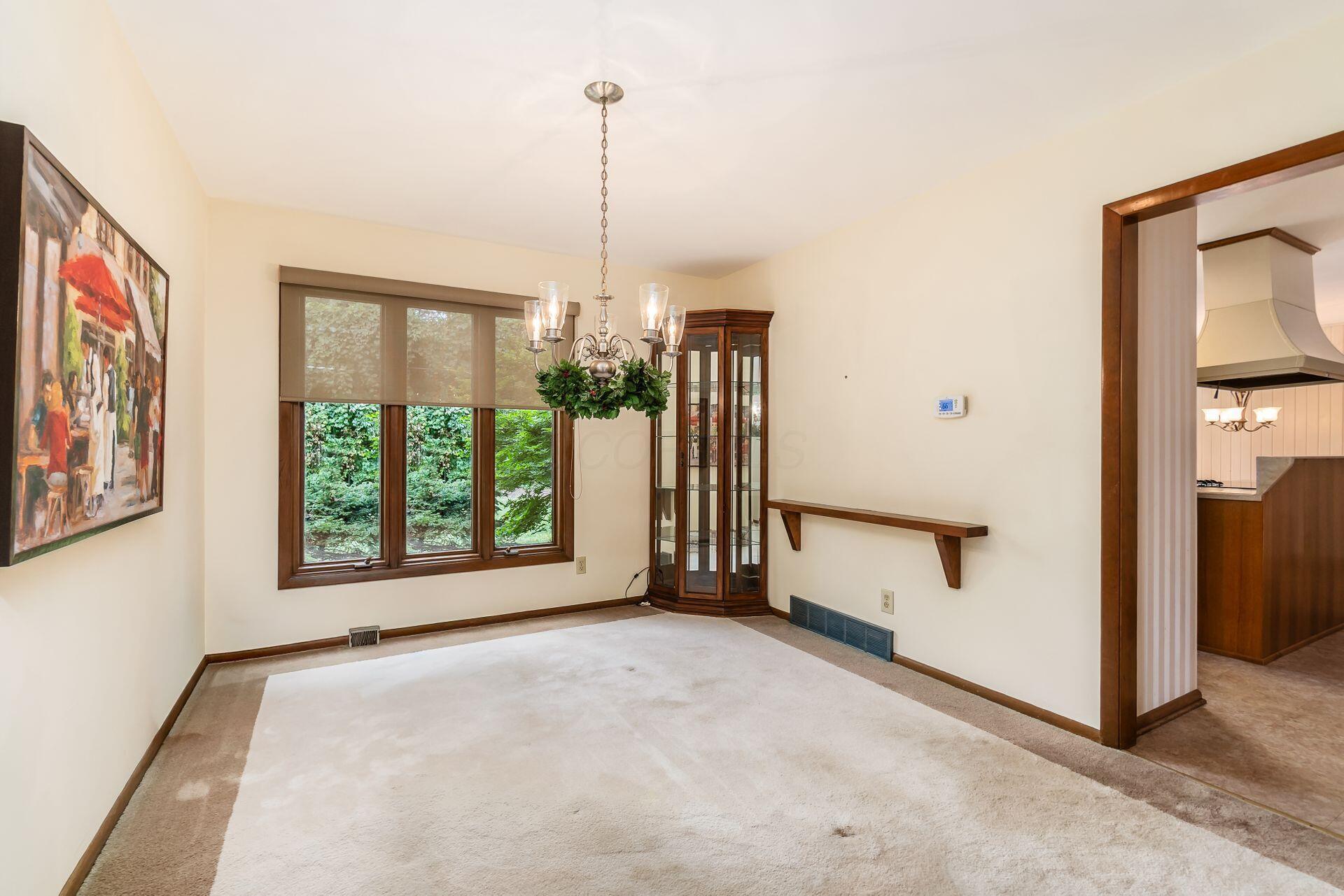 182 Hillcrest Drive