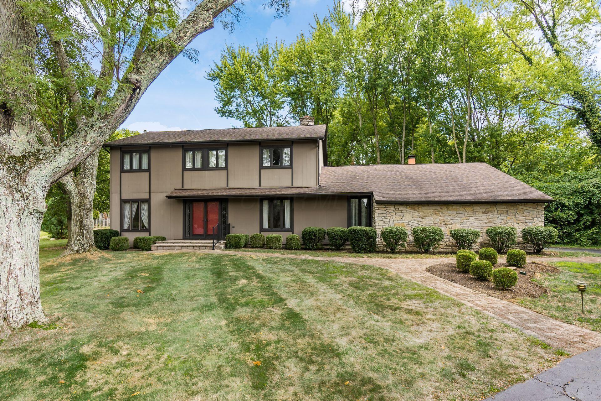182 Hillcrest Drive