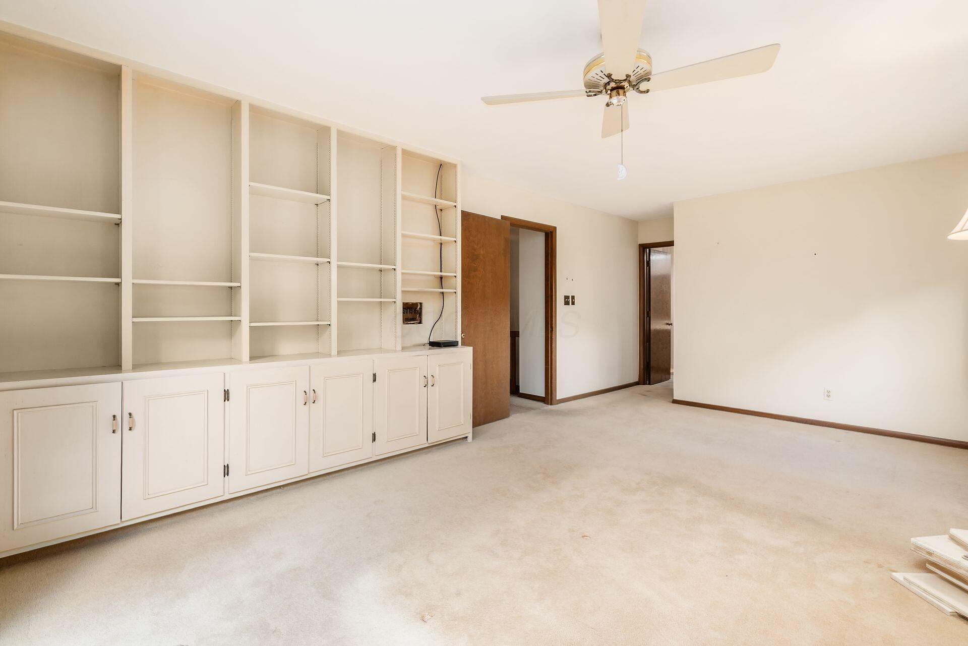 182 Hillcrest Drive