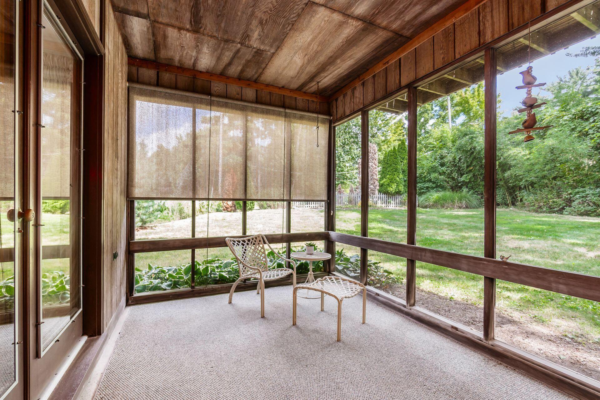 182 Hillcrest Drive