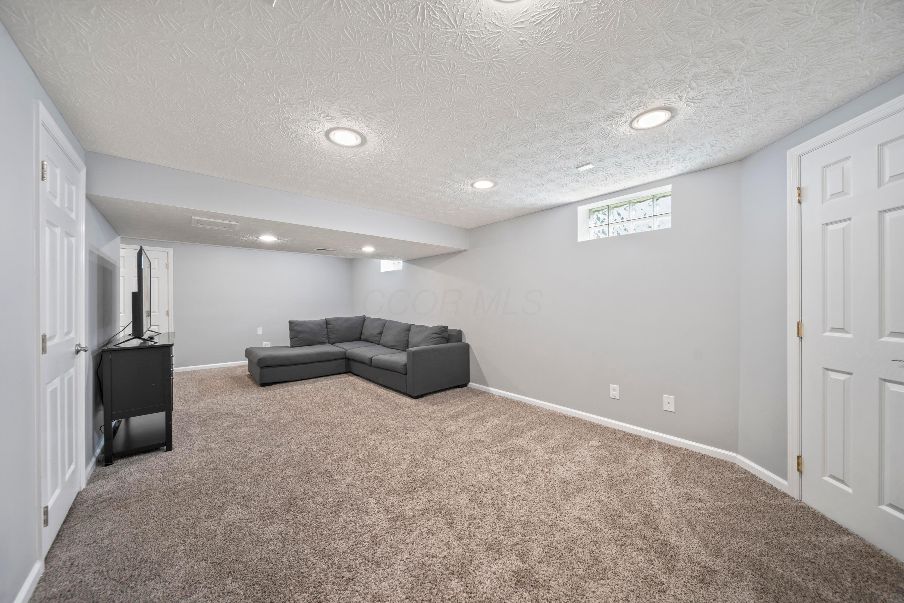 3294 Scioto Glen Avenue