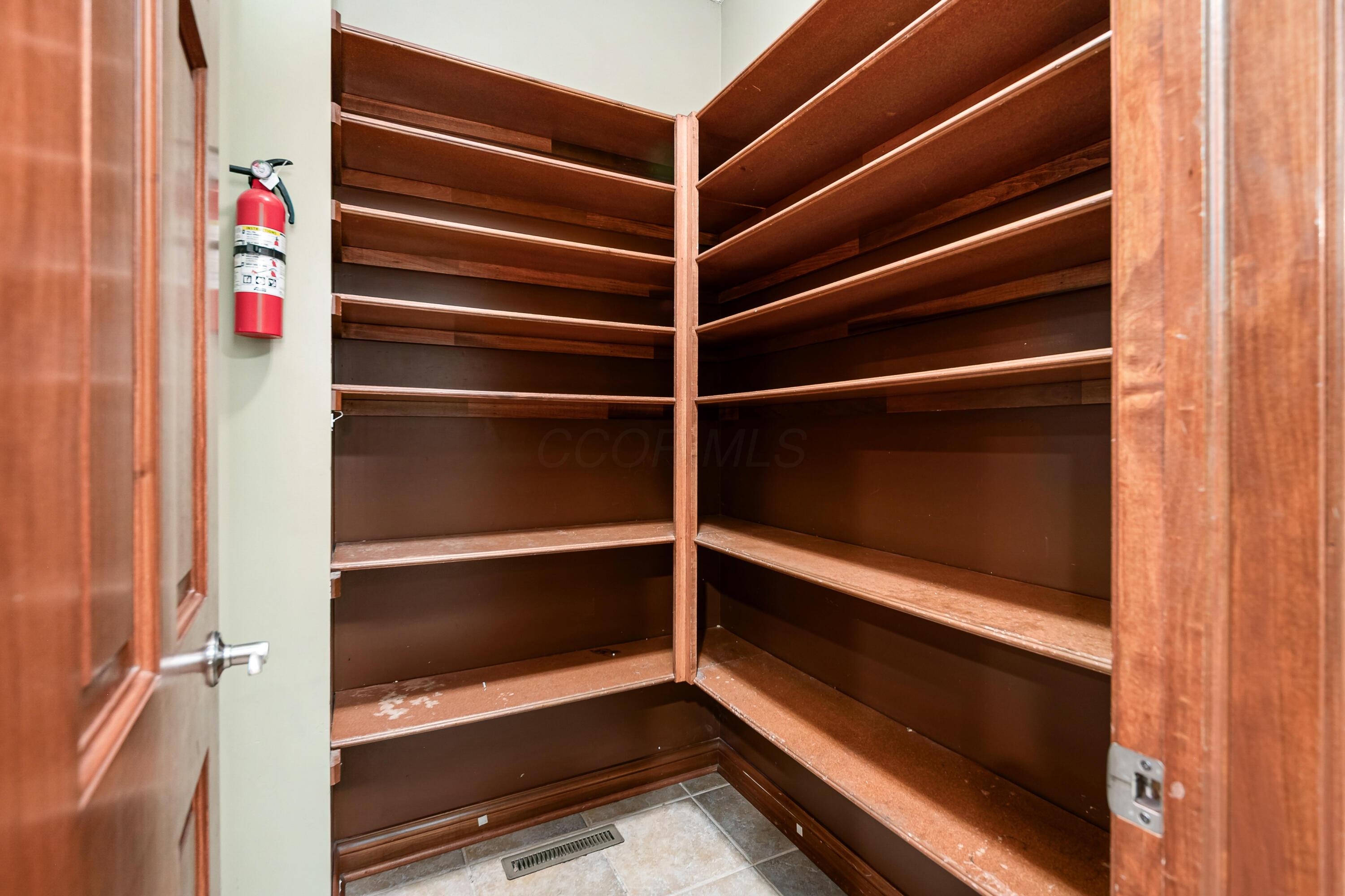 6639 Meadow Glen Dr S