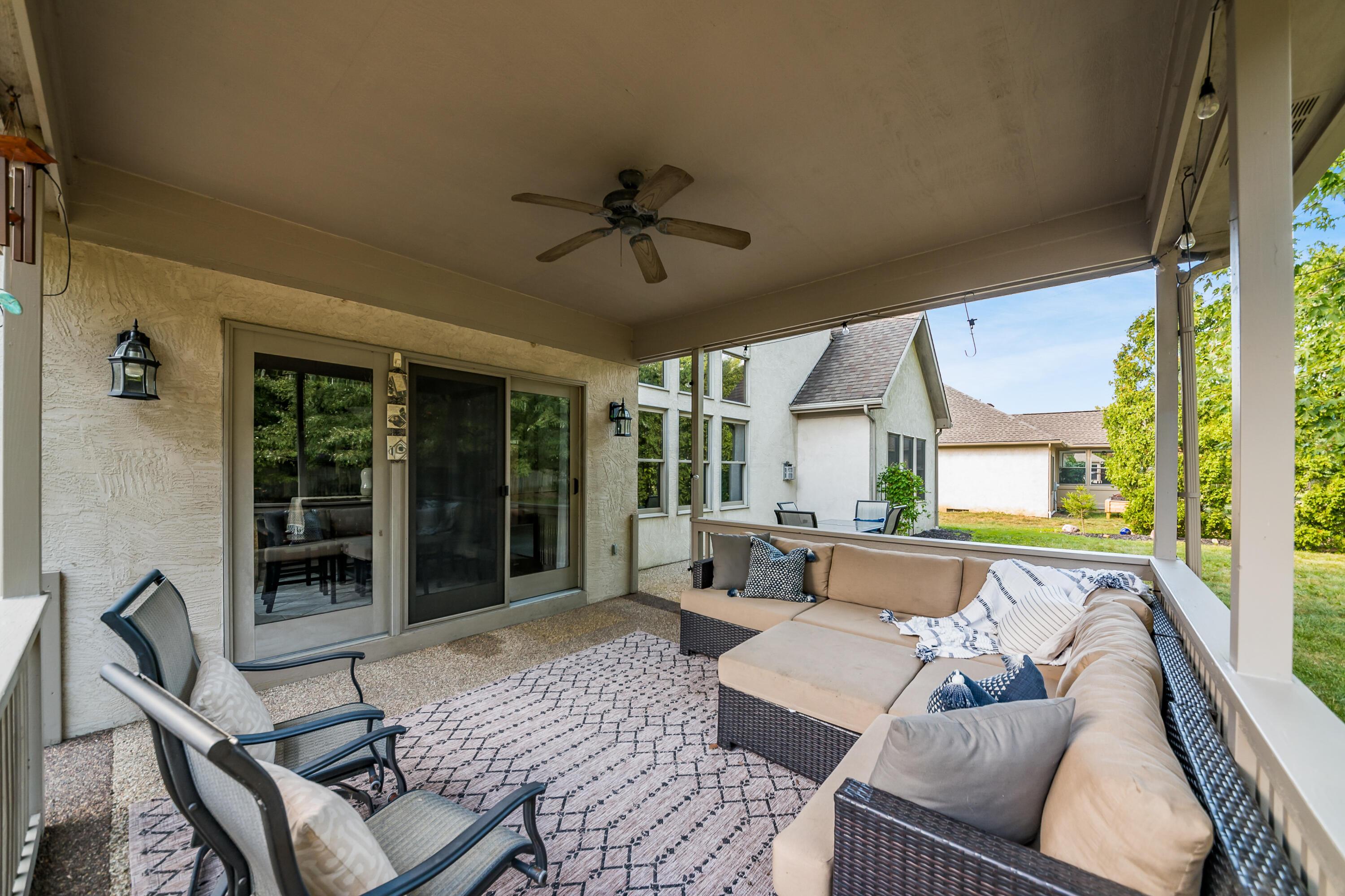 6639 Meadow Glen Dr S