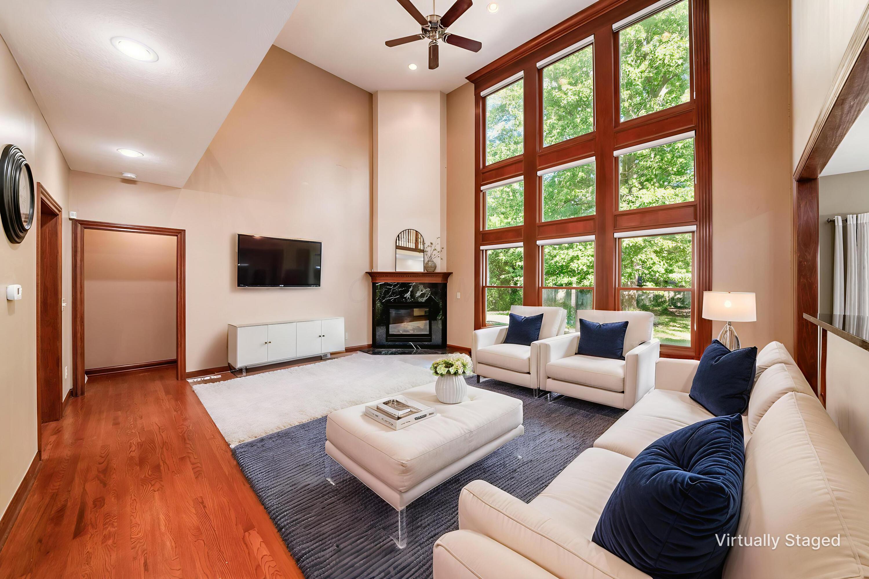 6639 Meadow Glen Dr S