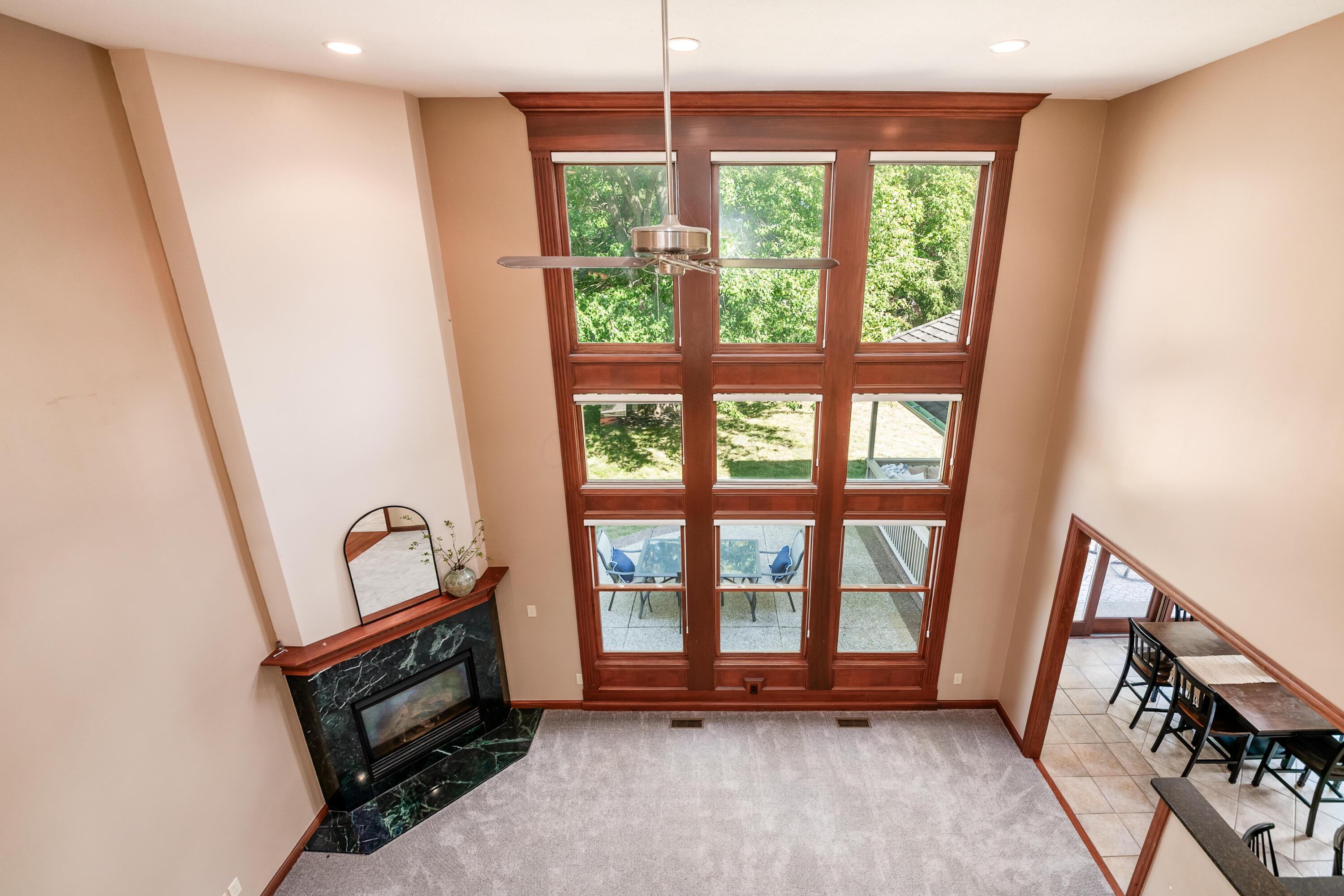 6639 Meadow Glen Dr S